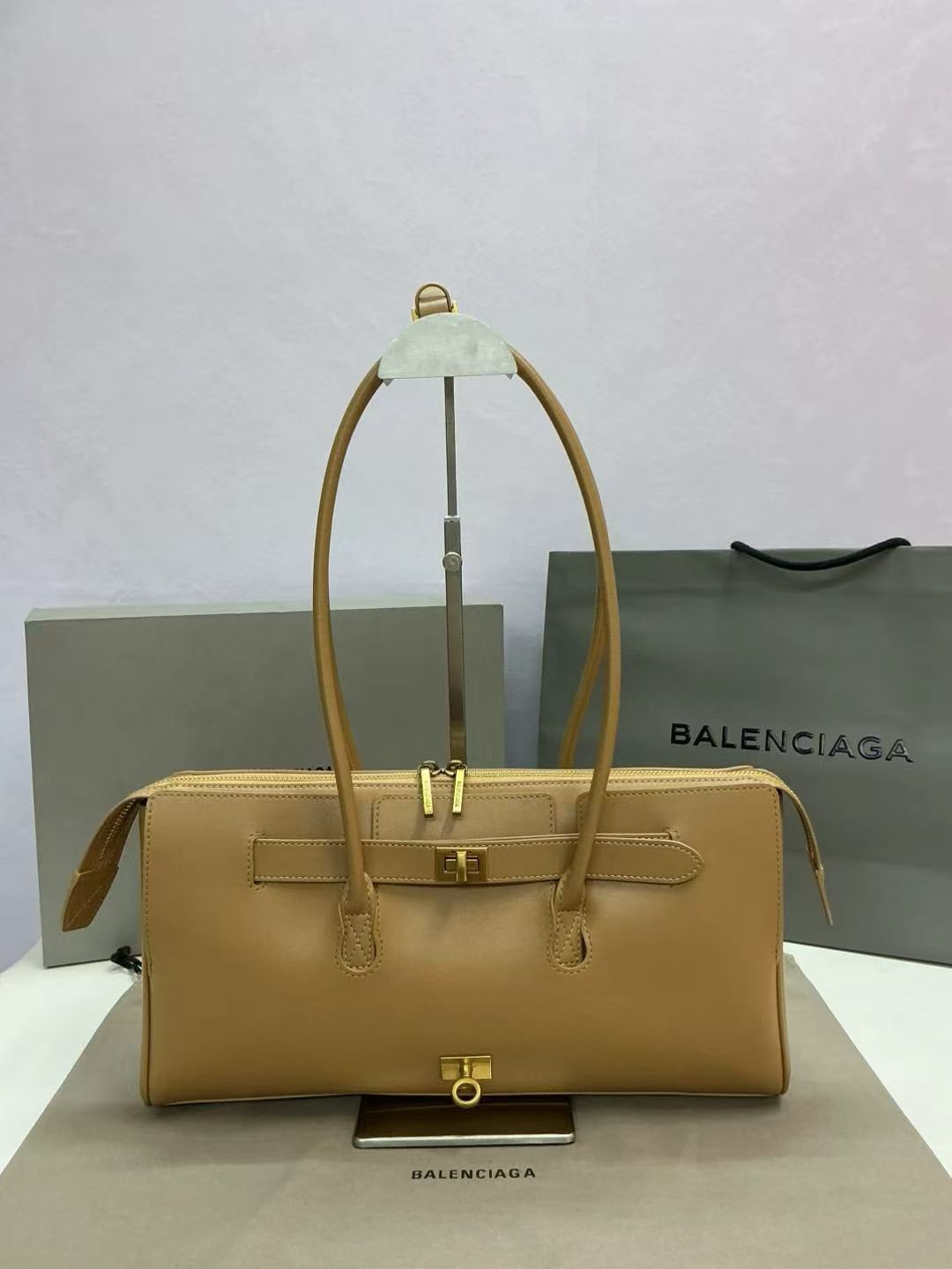 B design women handbag