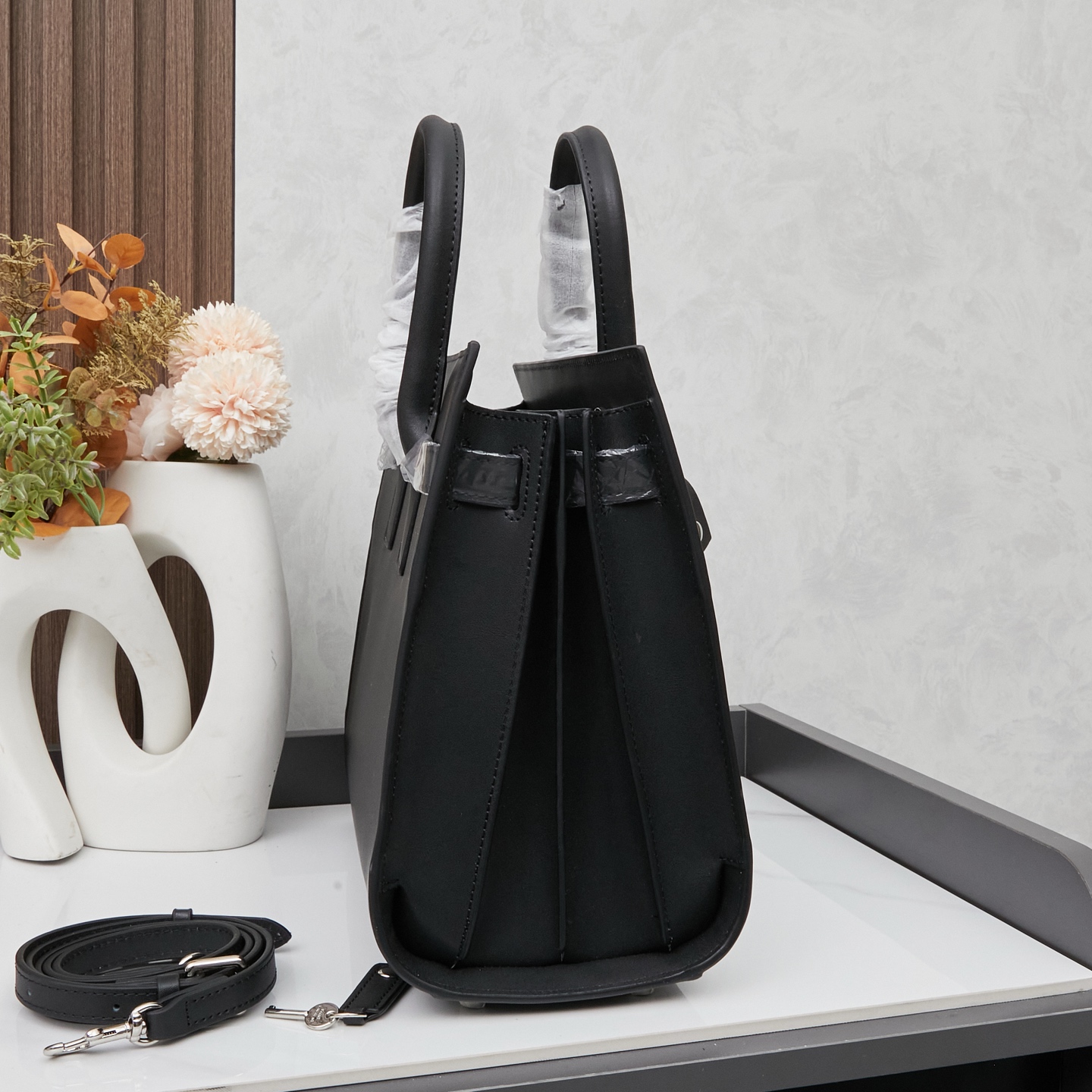 Y design Kate plain chain bag