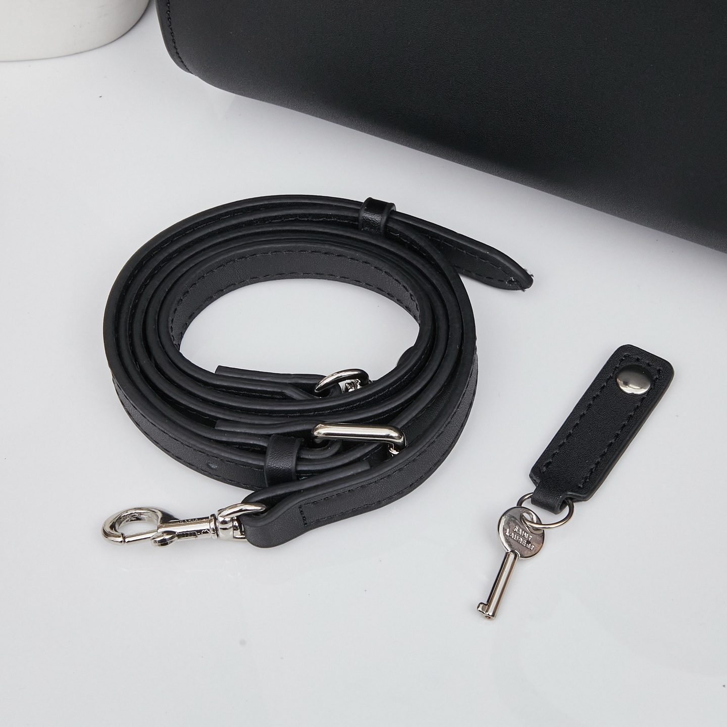 Y design Kate plain chain bag