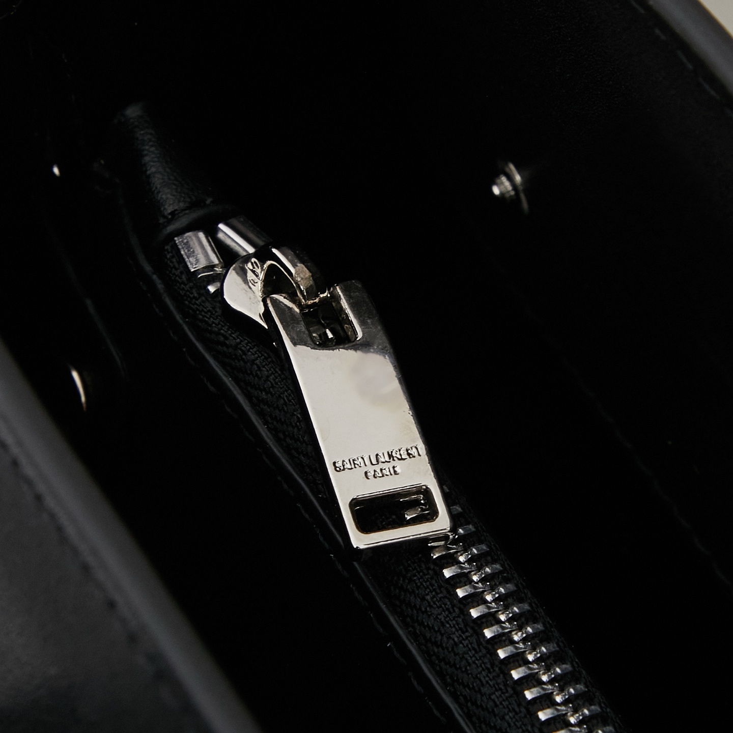 Y design Kate plain chain bag