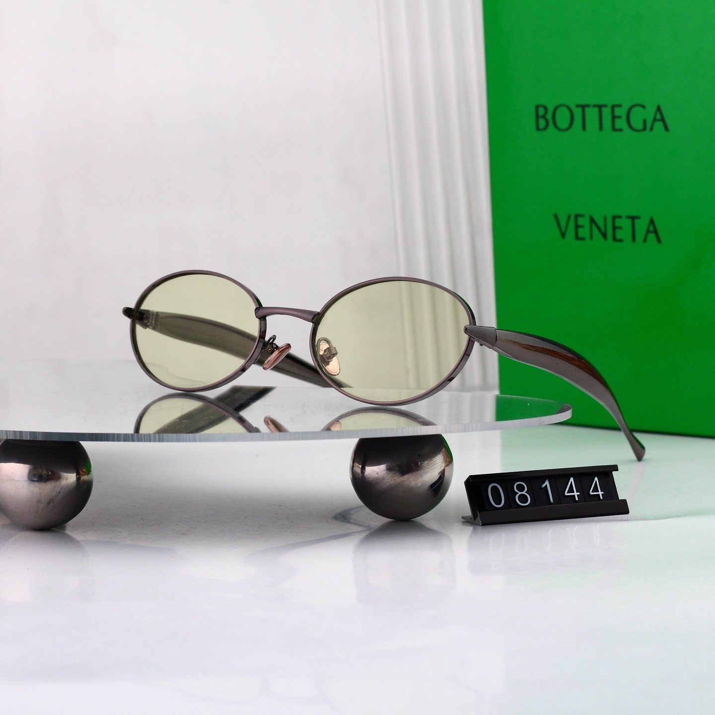 B design new glasses 08144