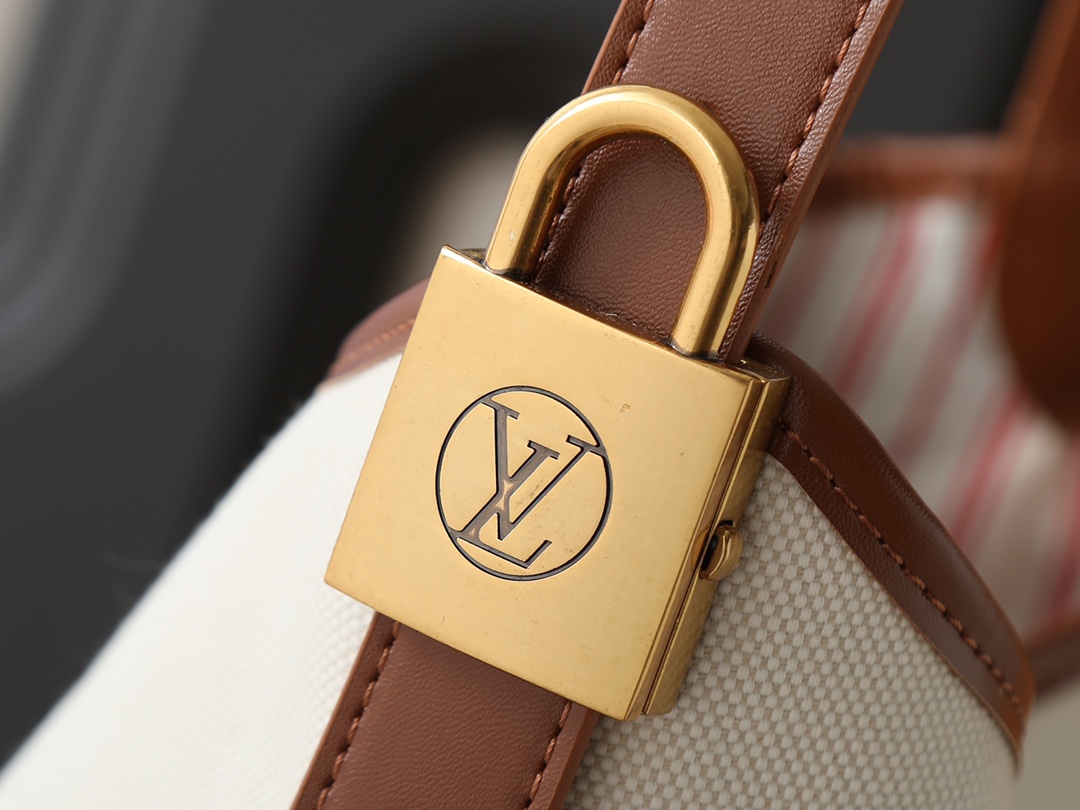 L design women handbag