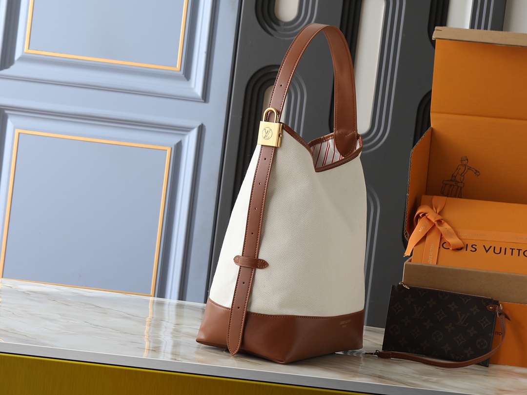 L design women handbag