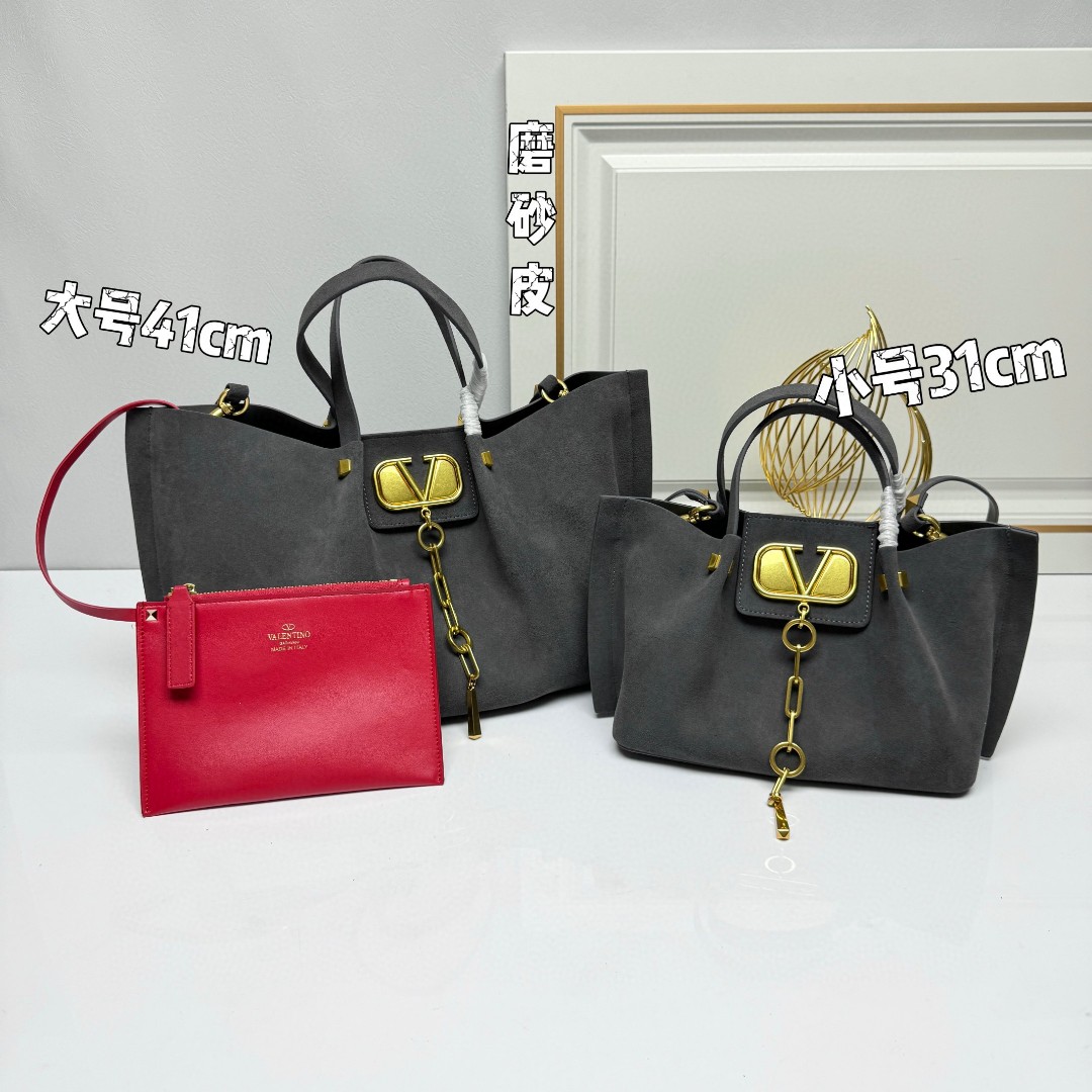 V design women handbag
