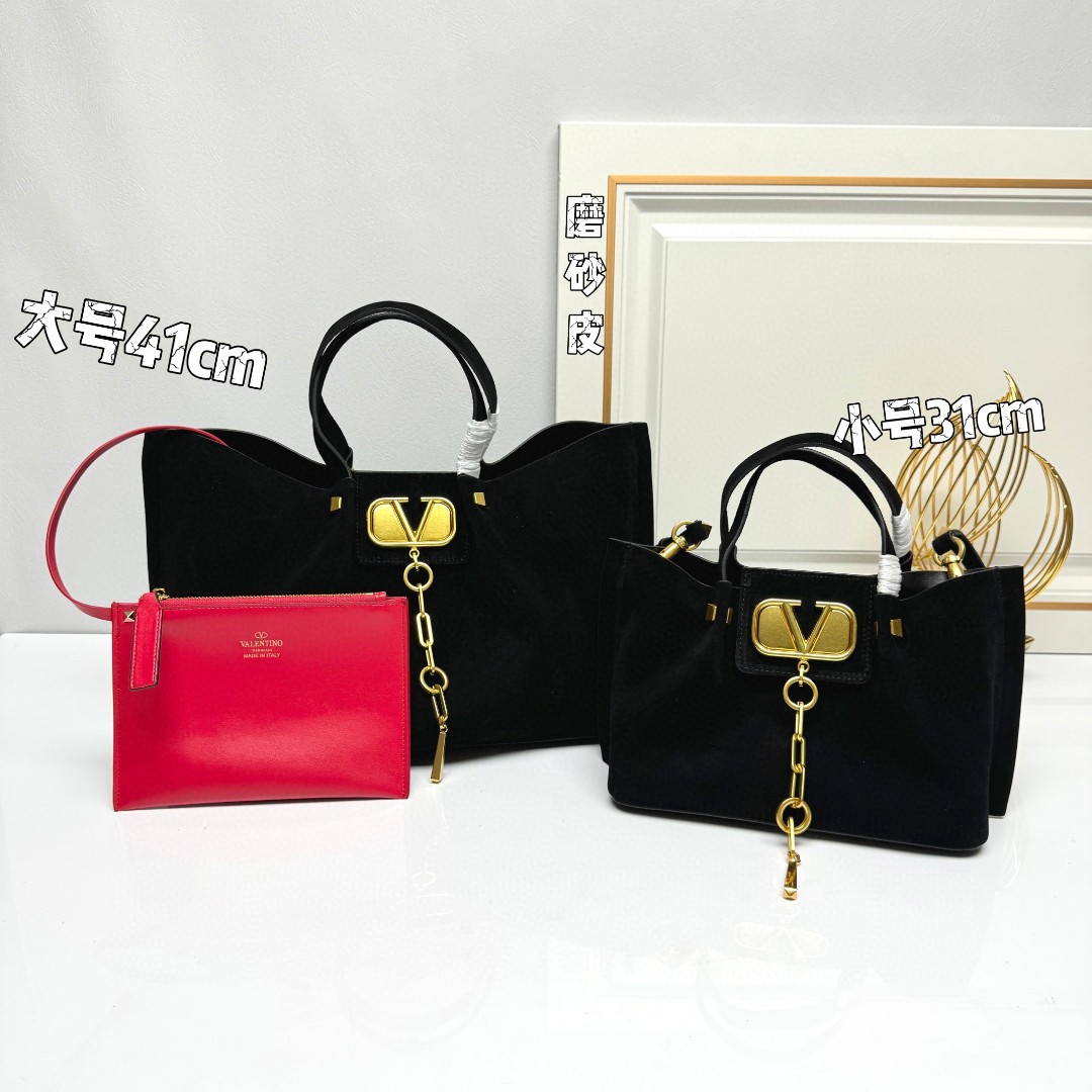 V design women handbag