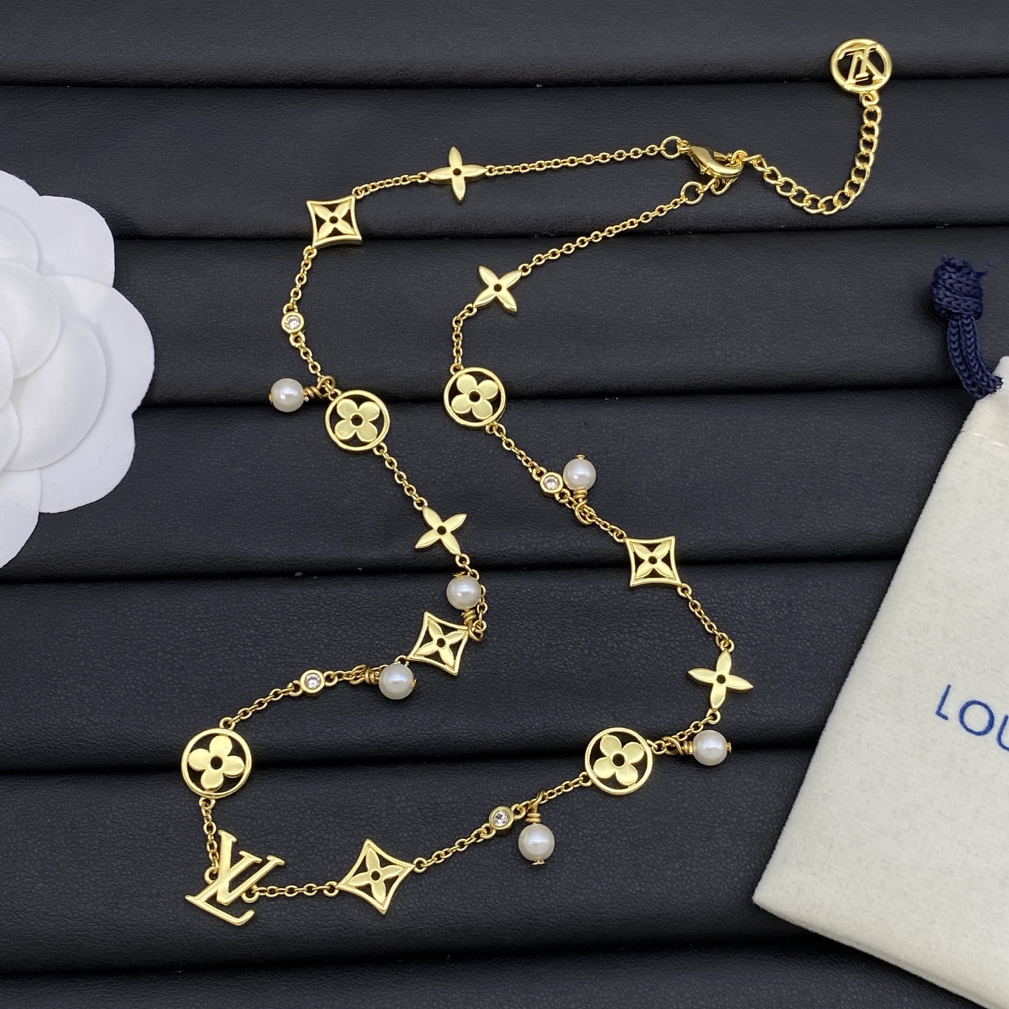 L pearl new necklace