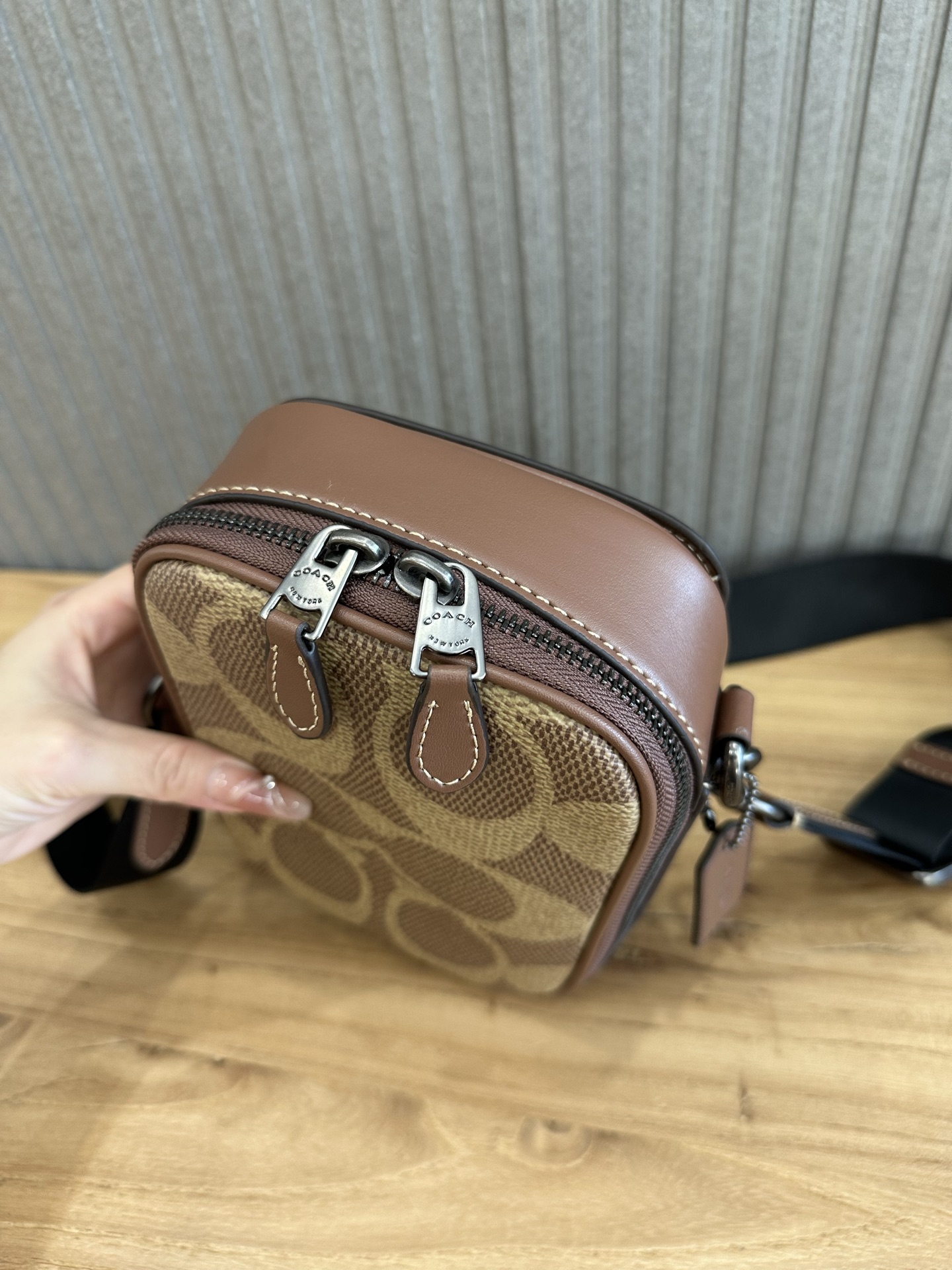 C design women handbag