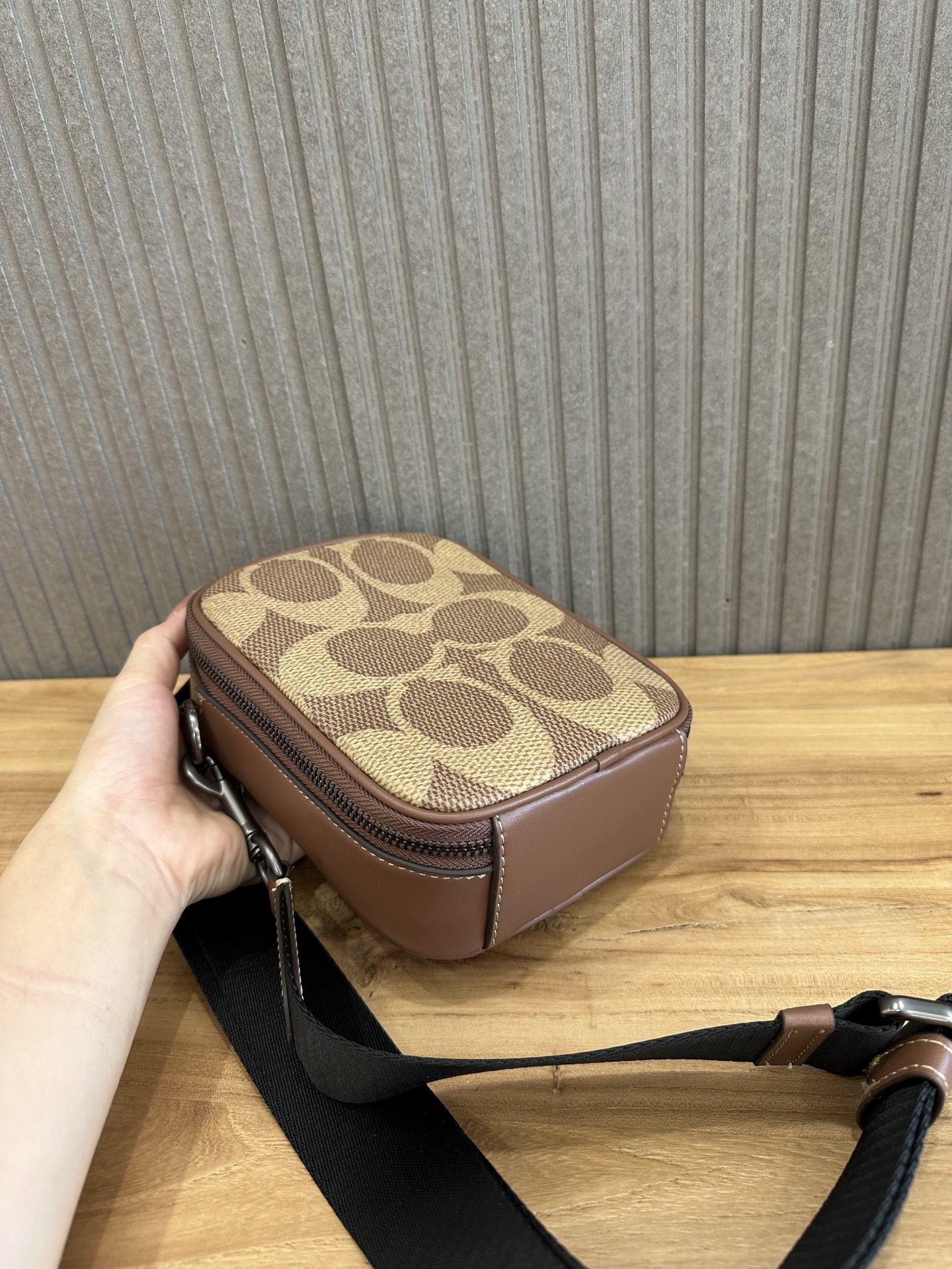 C design women handbag