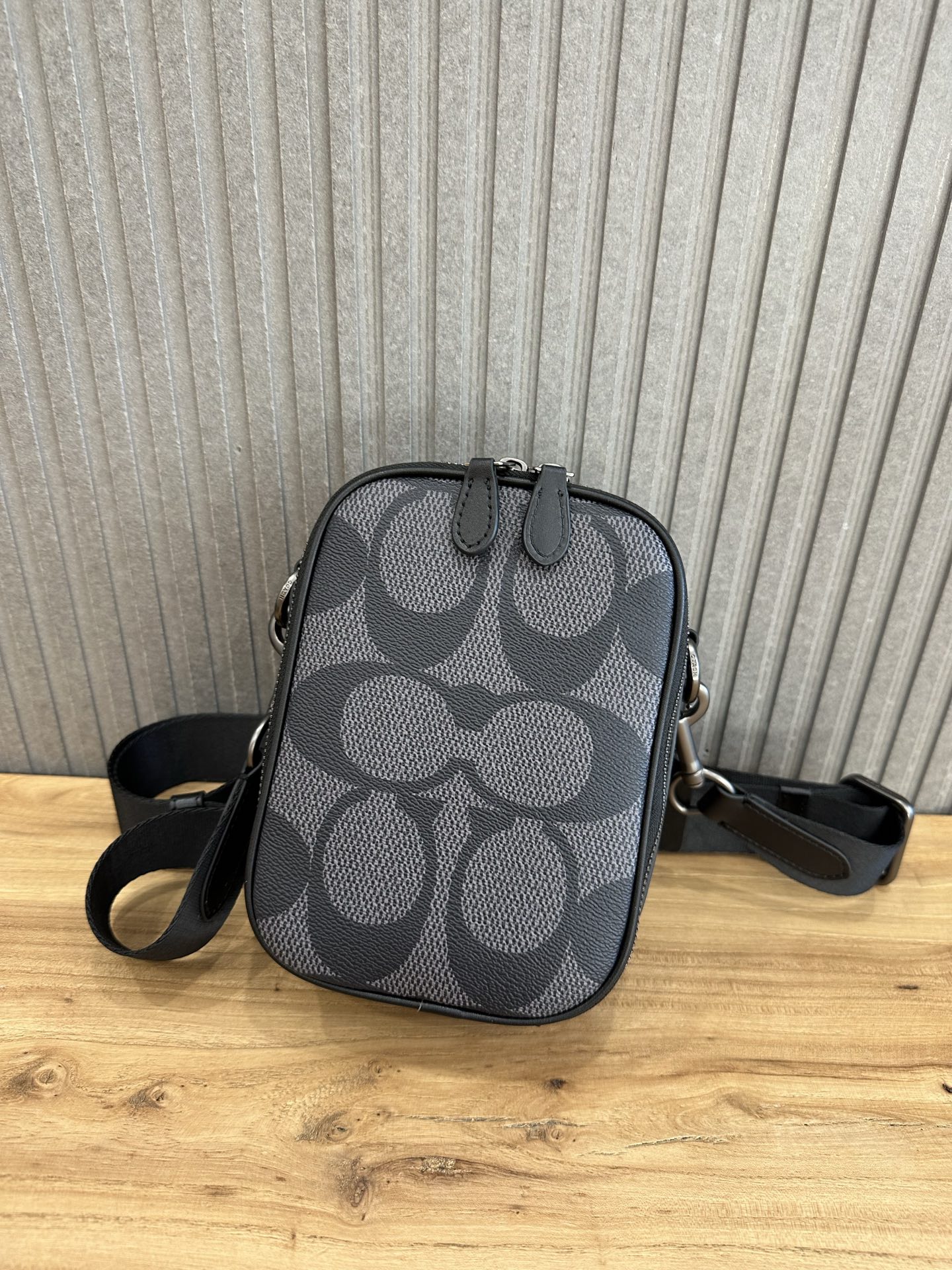 C design women handbag