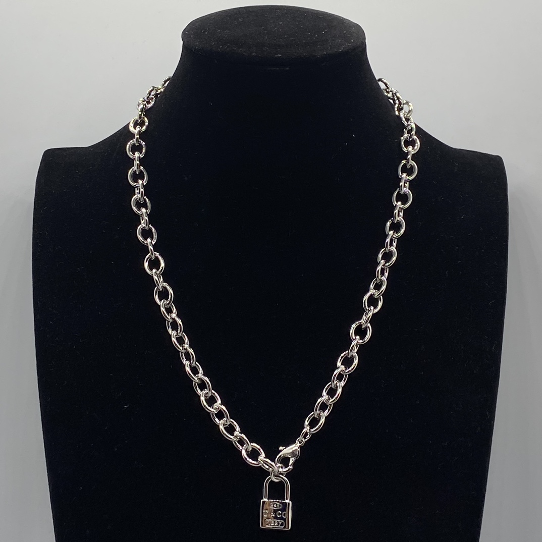 T design lock necklace