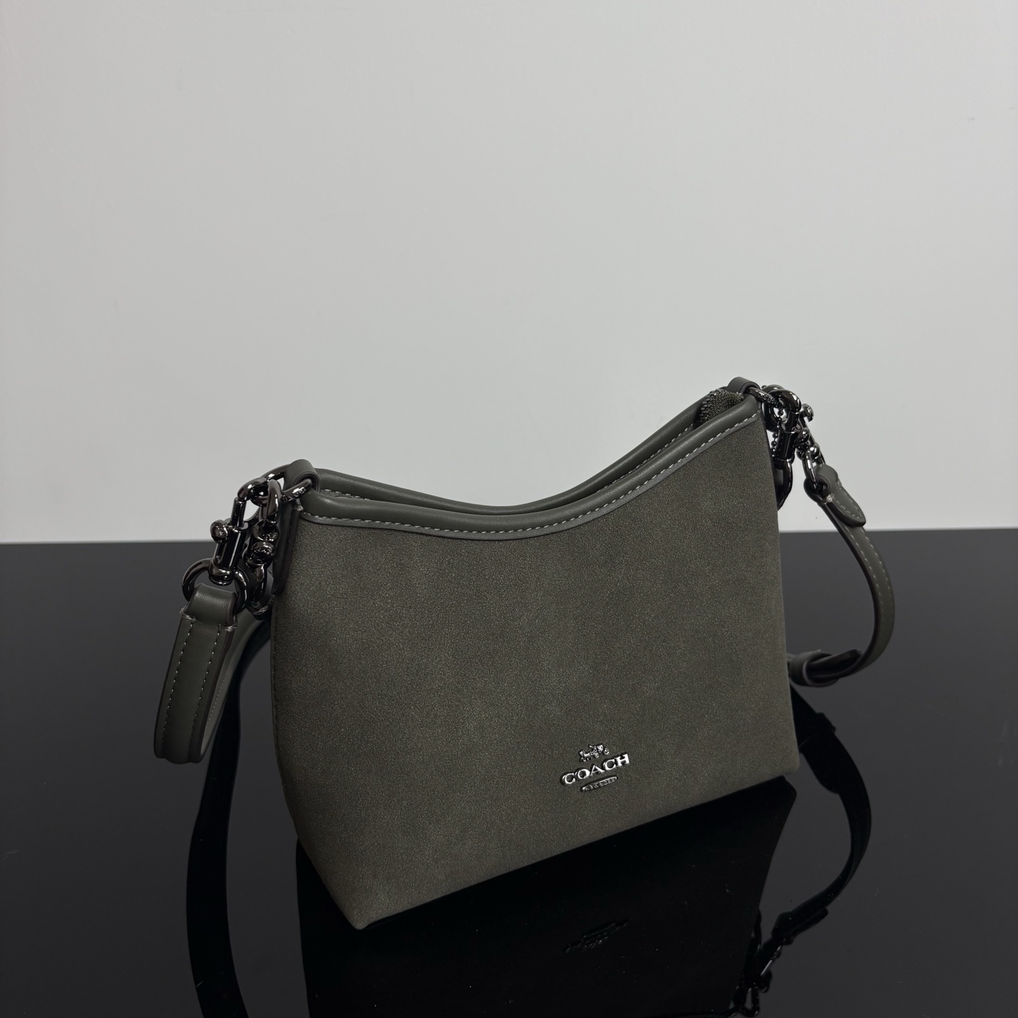 C design women handbag