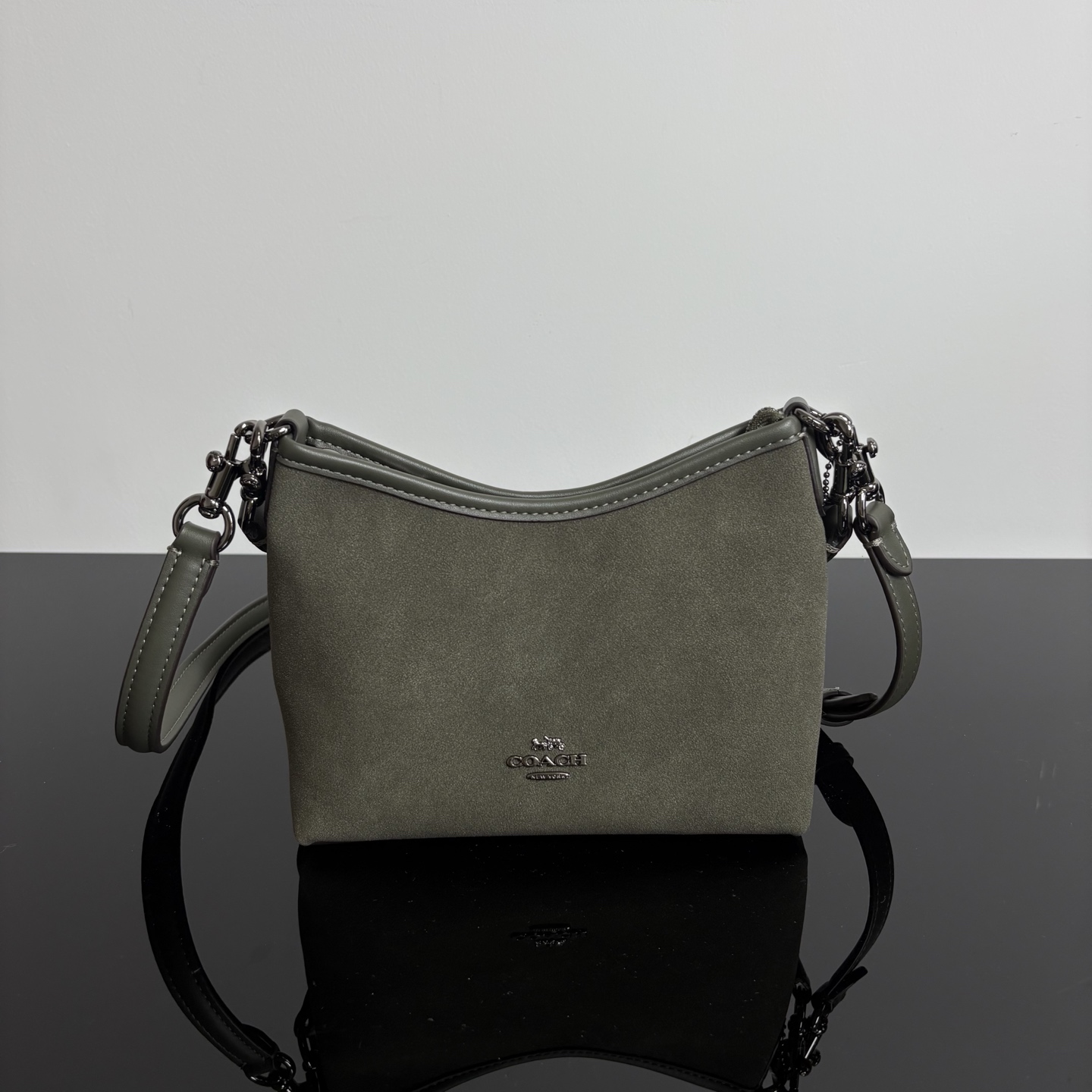 C design women handbag