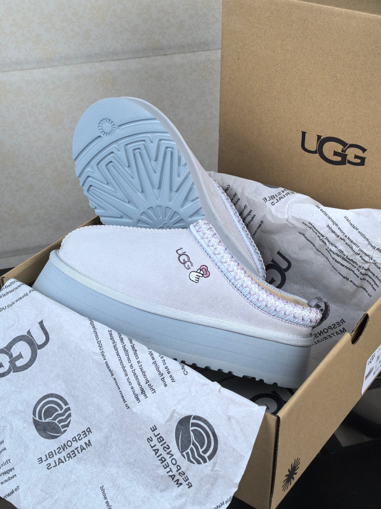 U Design Autumn/Winter New Product Thick Bottom Wool Slippers, One Step Snow Boots