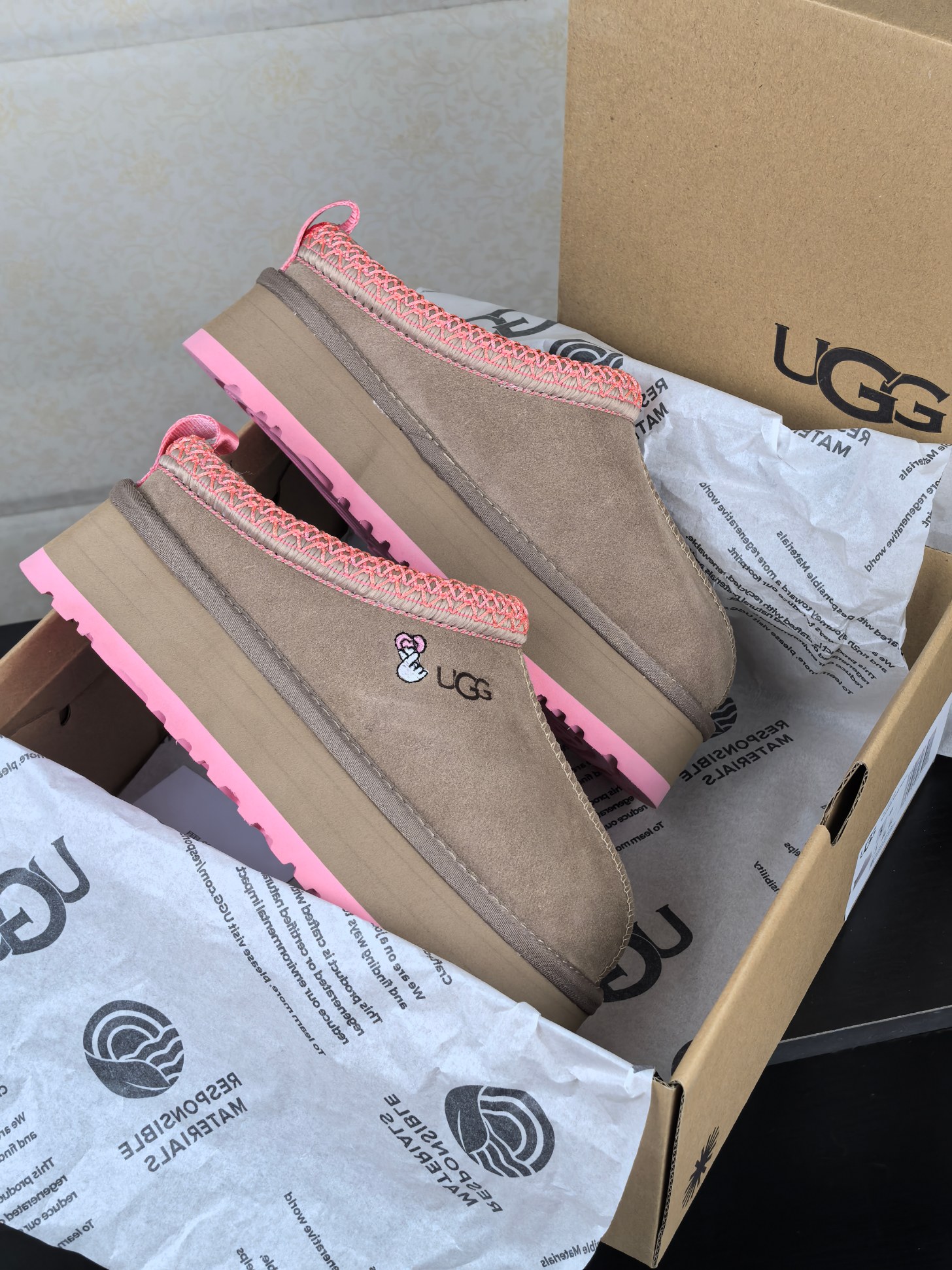 U Design Autumn/Winter New Product Thick Bottom Wool Slippers, One Step Snow Boots