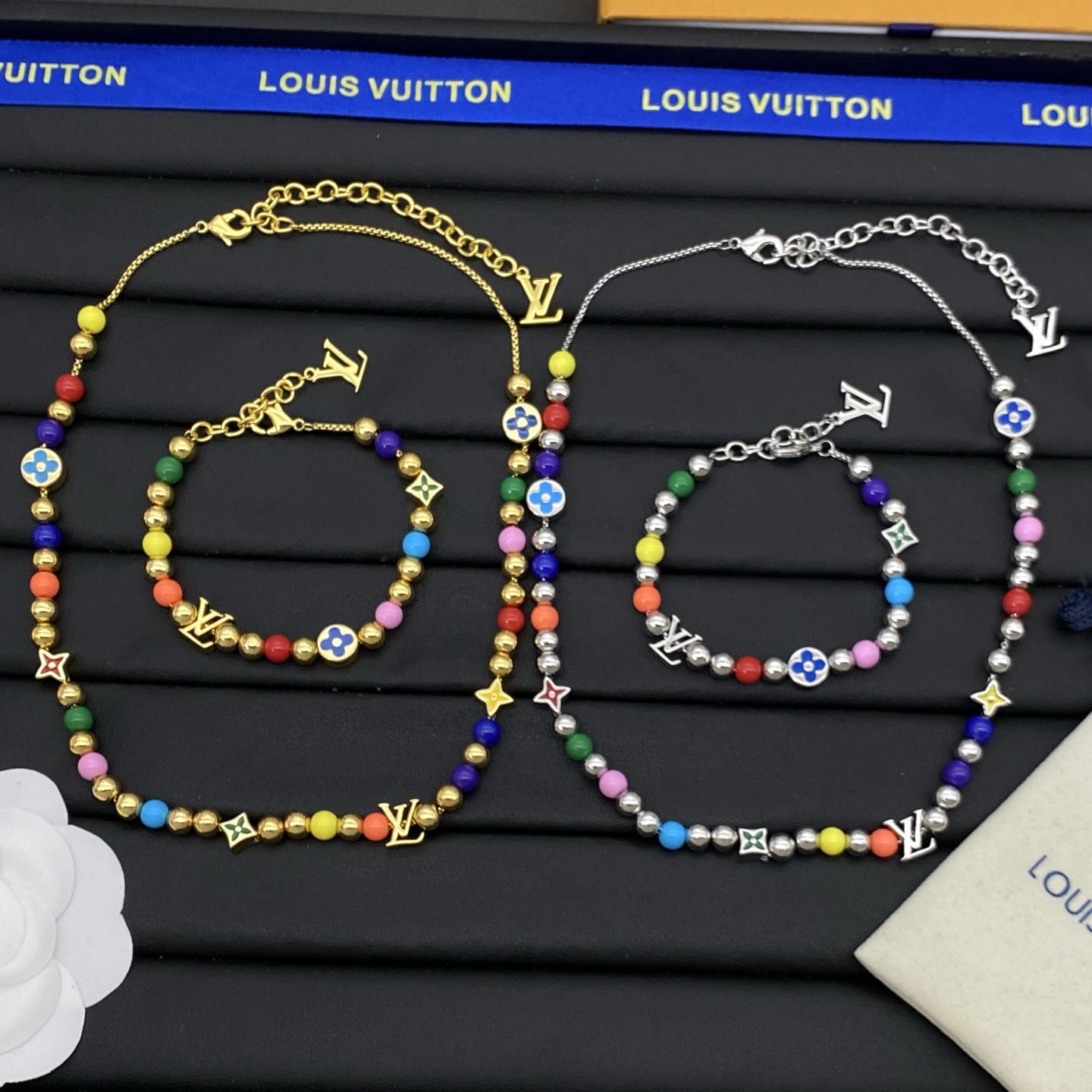 L set necklace bracelet