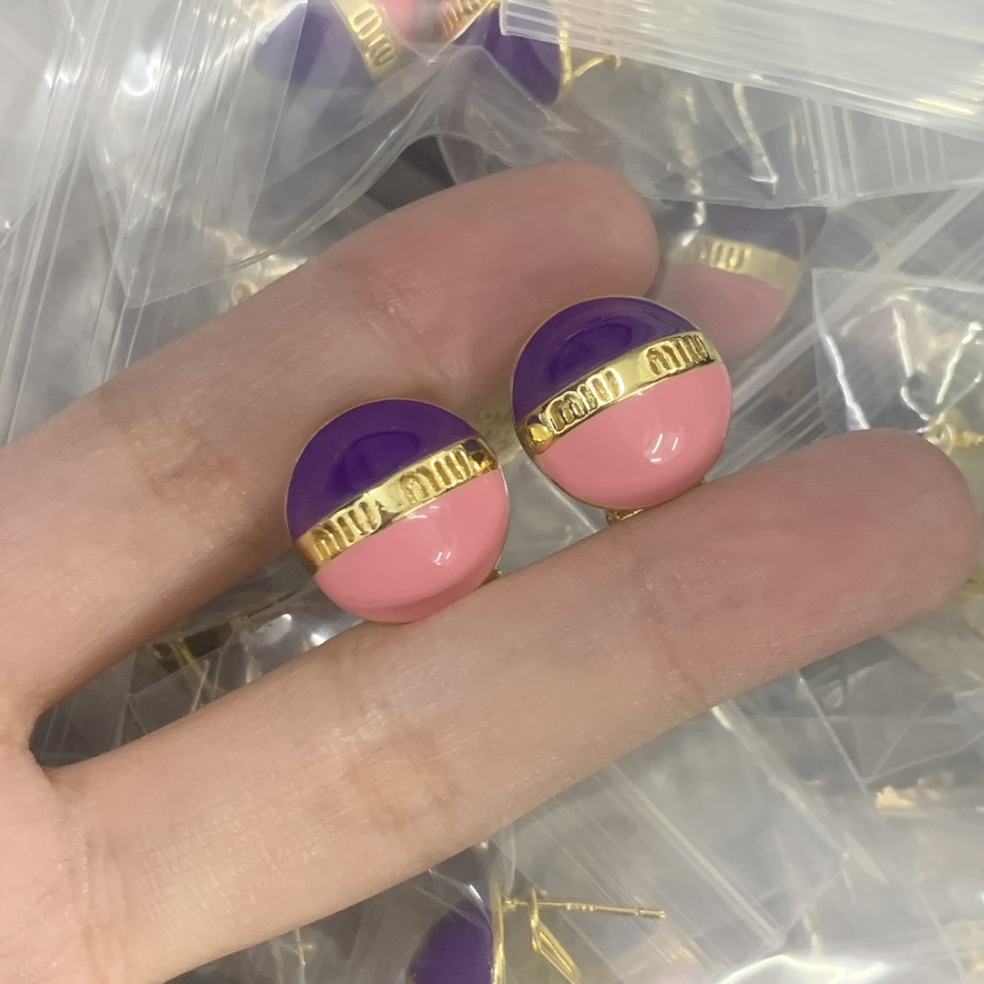 M design new earring