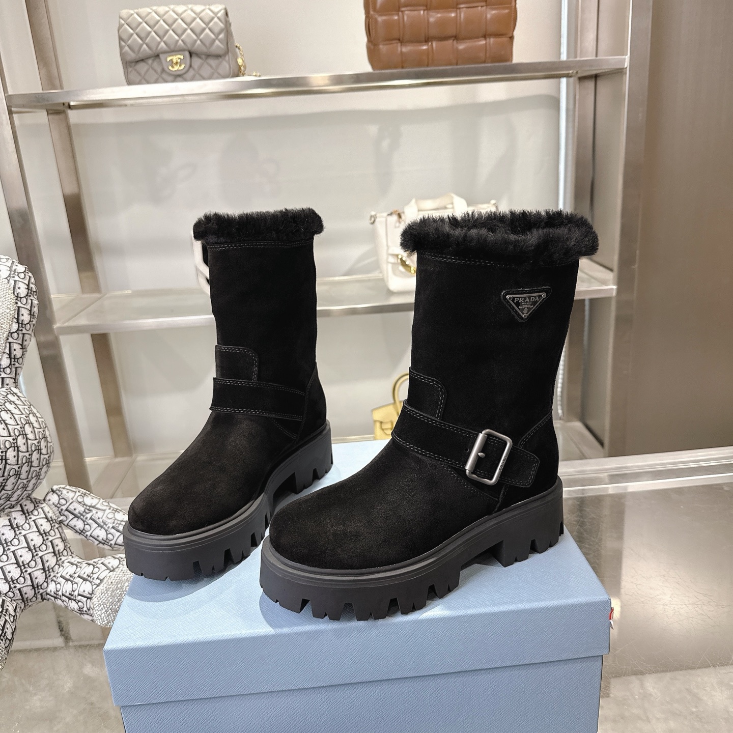 P design autumn and winter counter new thick soled anti slip snow boots