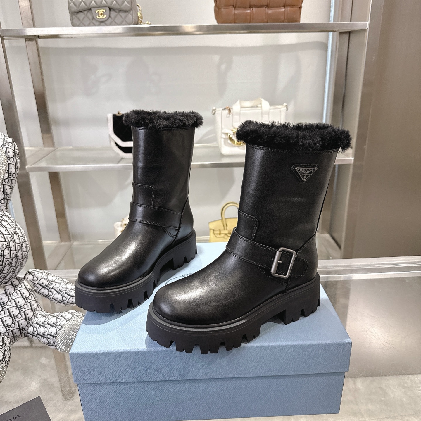 P design autumn and winter counter new thick soled anti slip snow boots