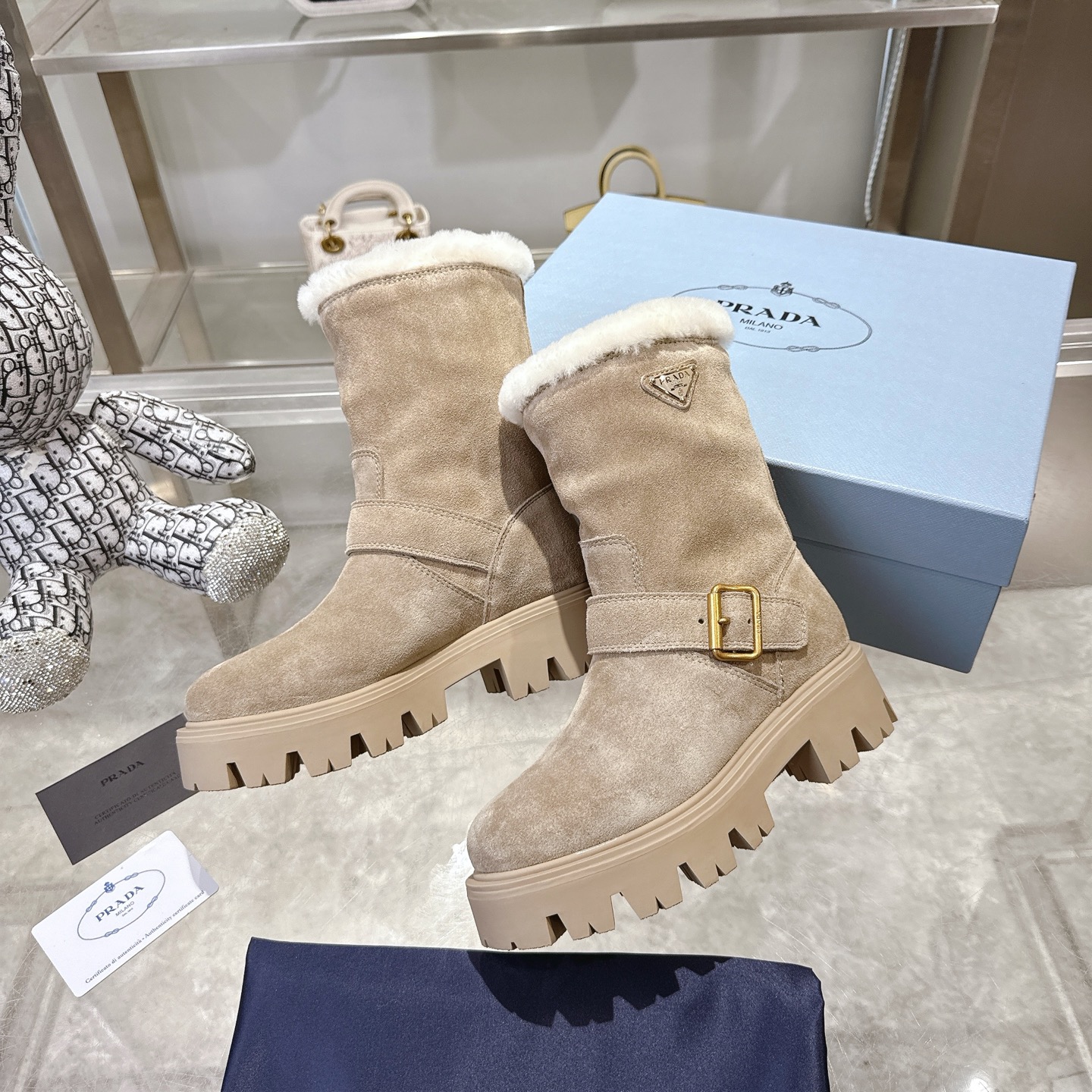 P design autumn and winter counter new thick soled anti slip snow boots