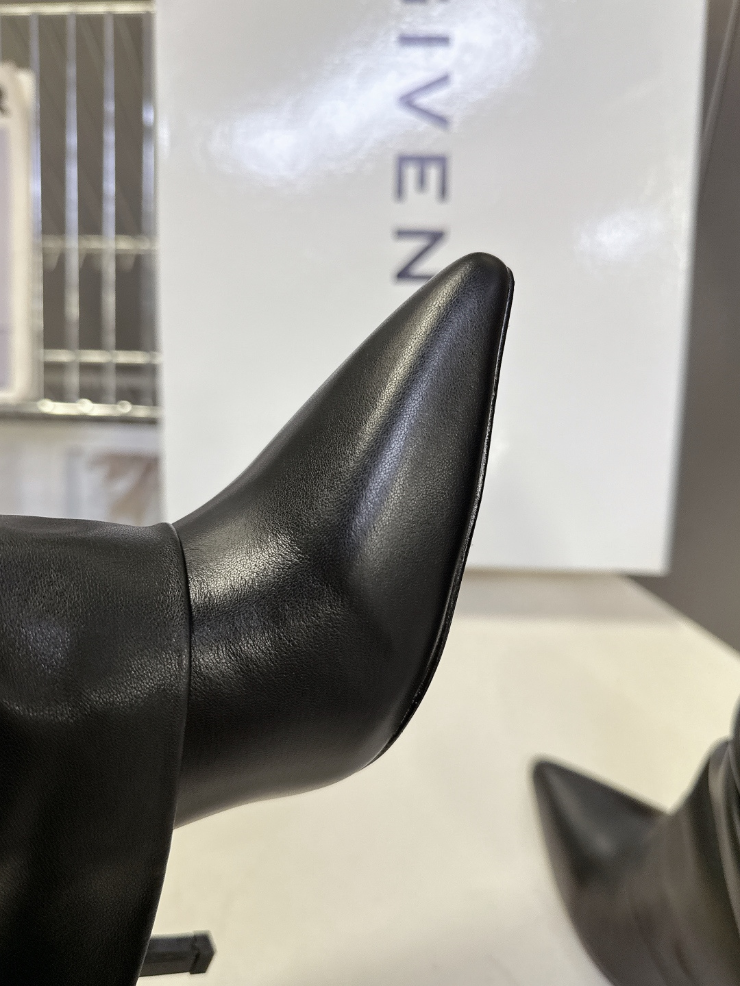 G Design's latest autumn and winter leg boots