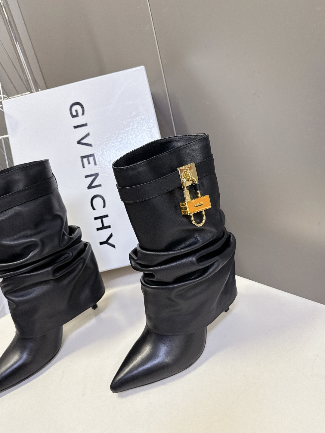 G Design's latest autumn and winter leg boots