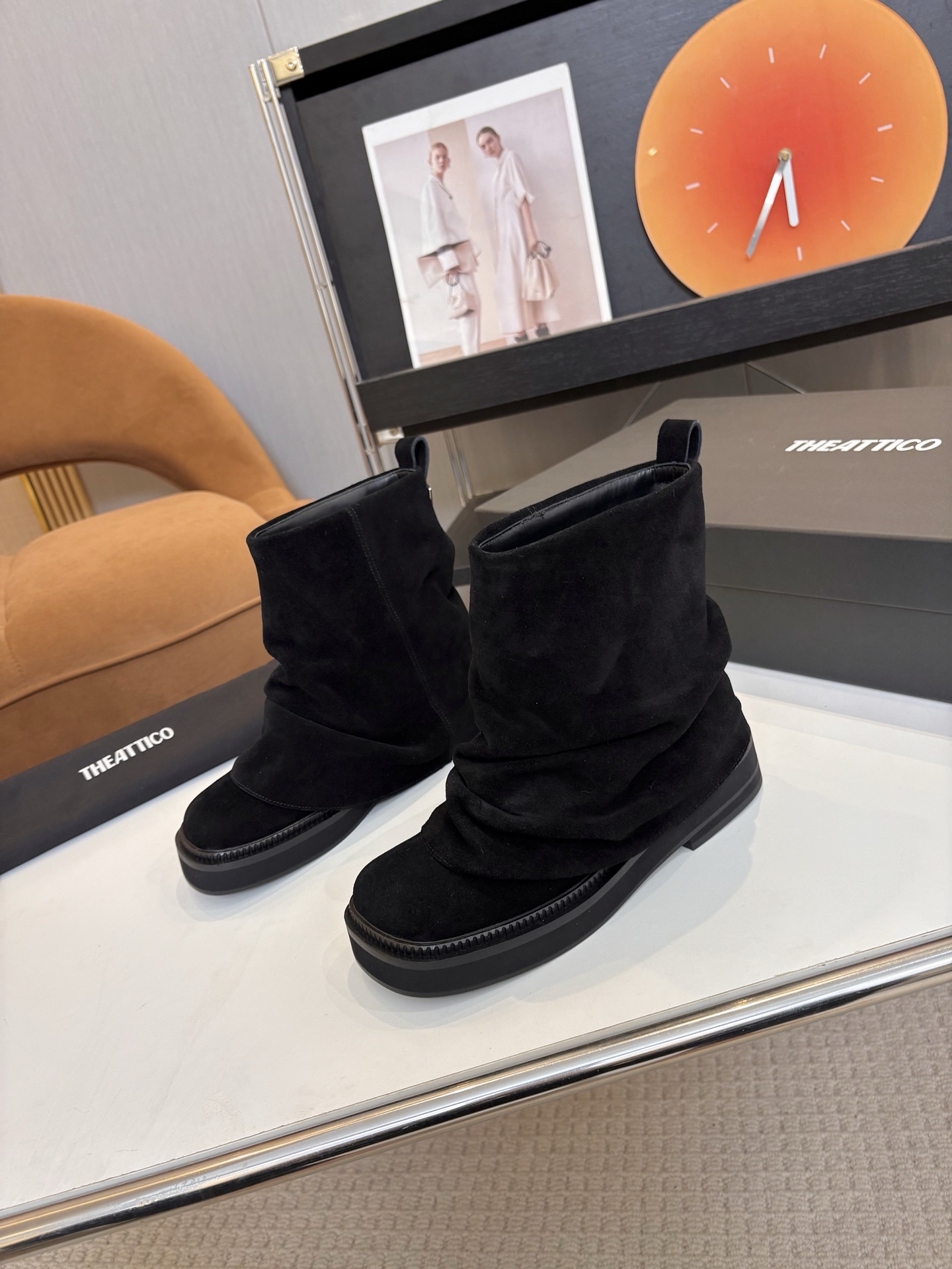 T Design 2025 Autumn/Winter Series Thick Bottom Pants and Boots