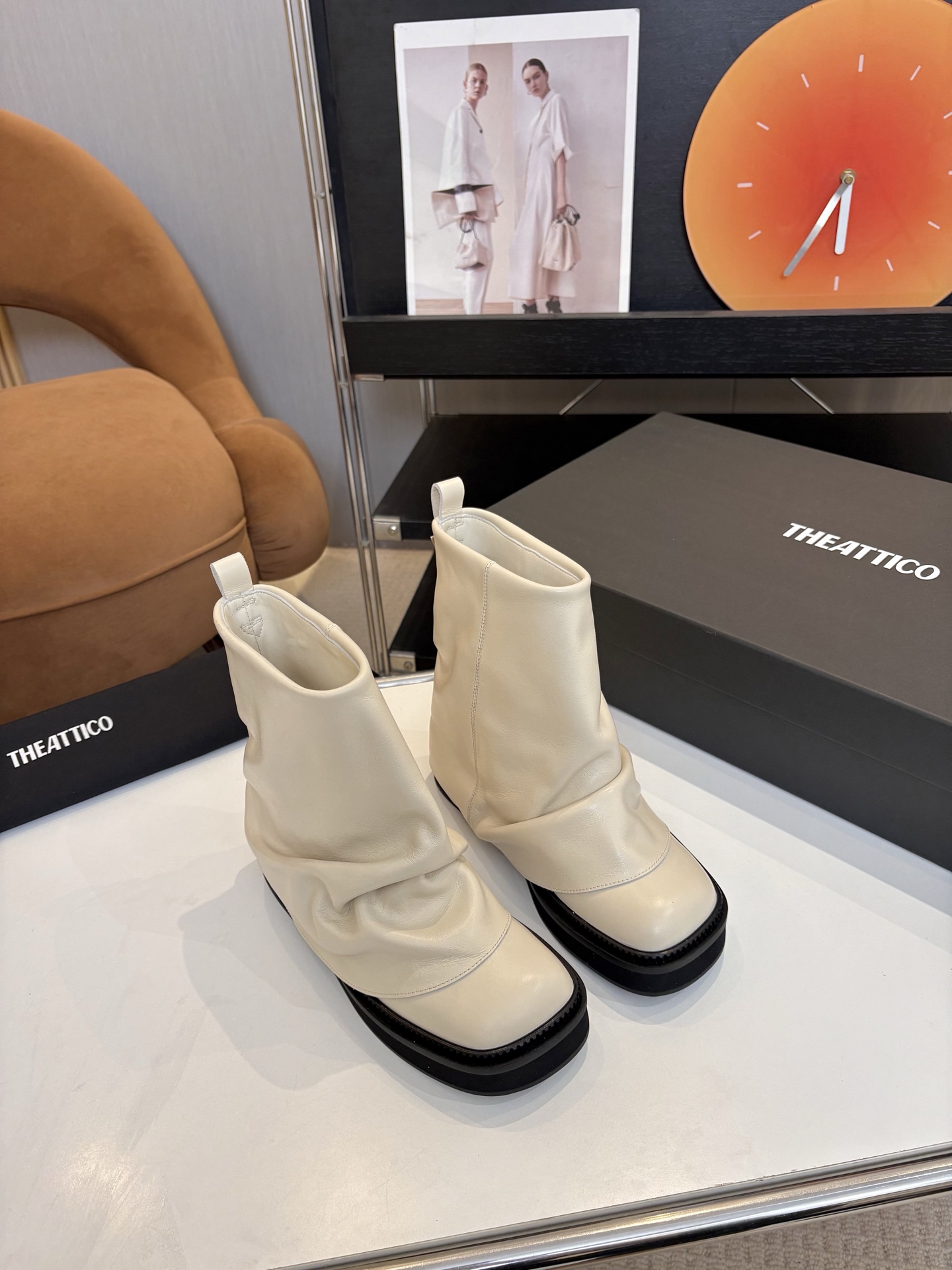 T Design 2025 Autumn/Winter Series Thick Bottom Pants and Boots