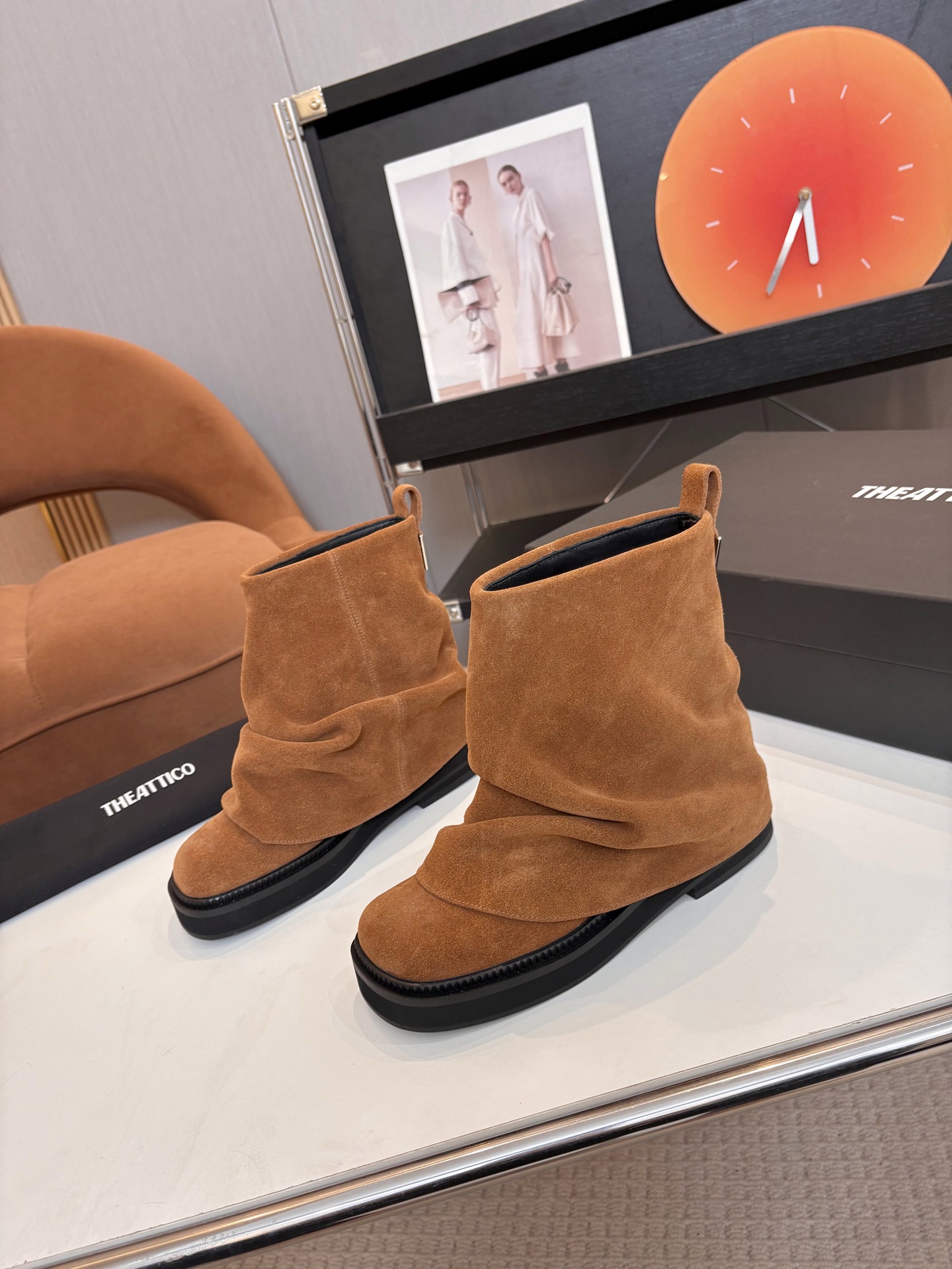 T Design 2025 Autumn/Winter Series Thick Bottom Pants and Boots