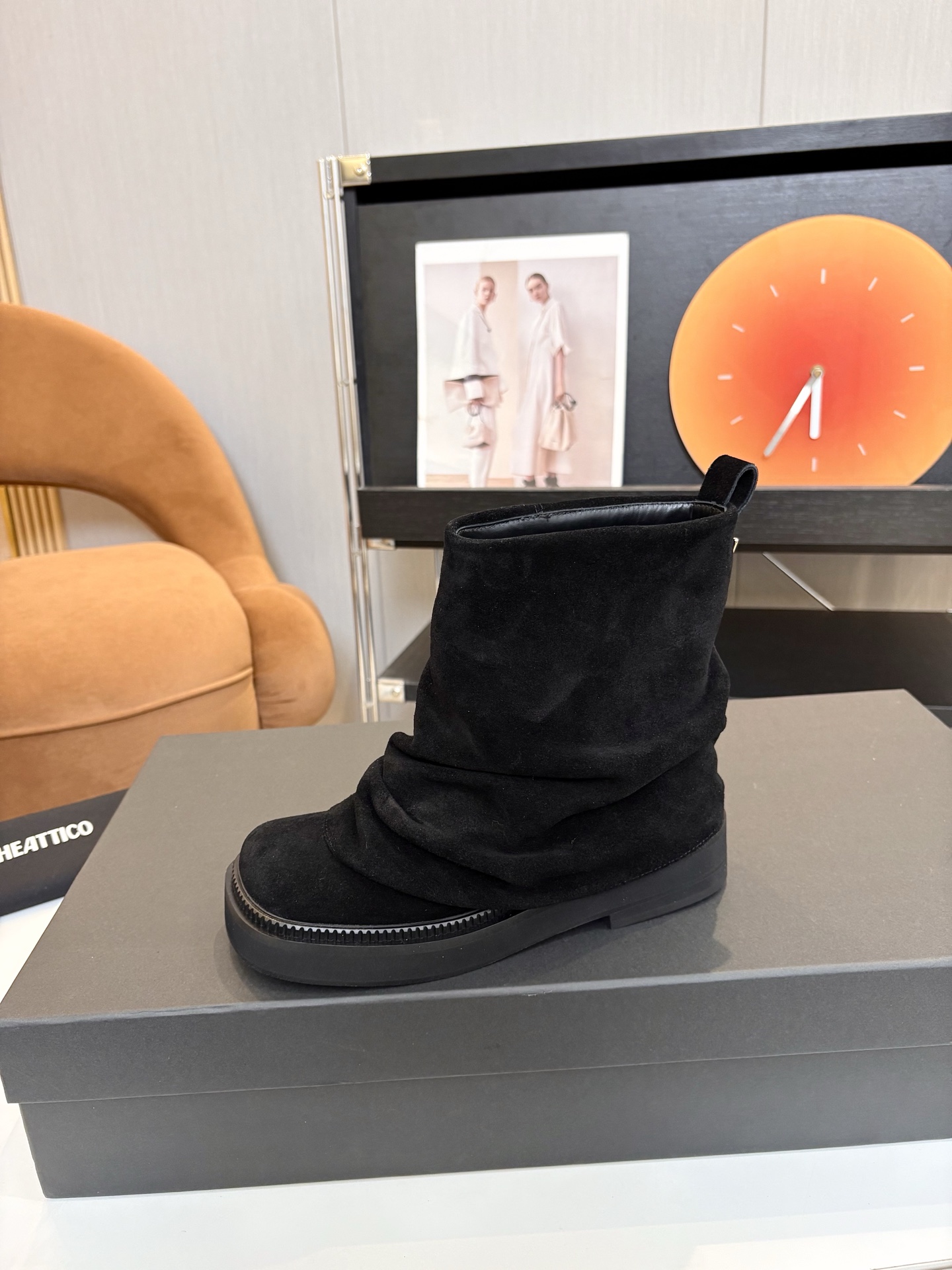 T Design 2025 Autumn/Winter Series Thick Bottom Pants and Boots