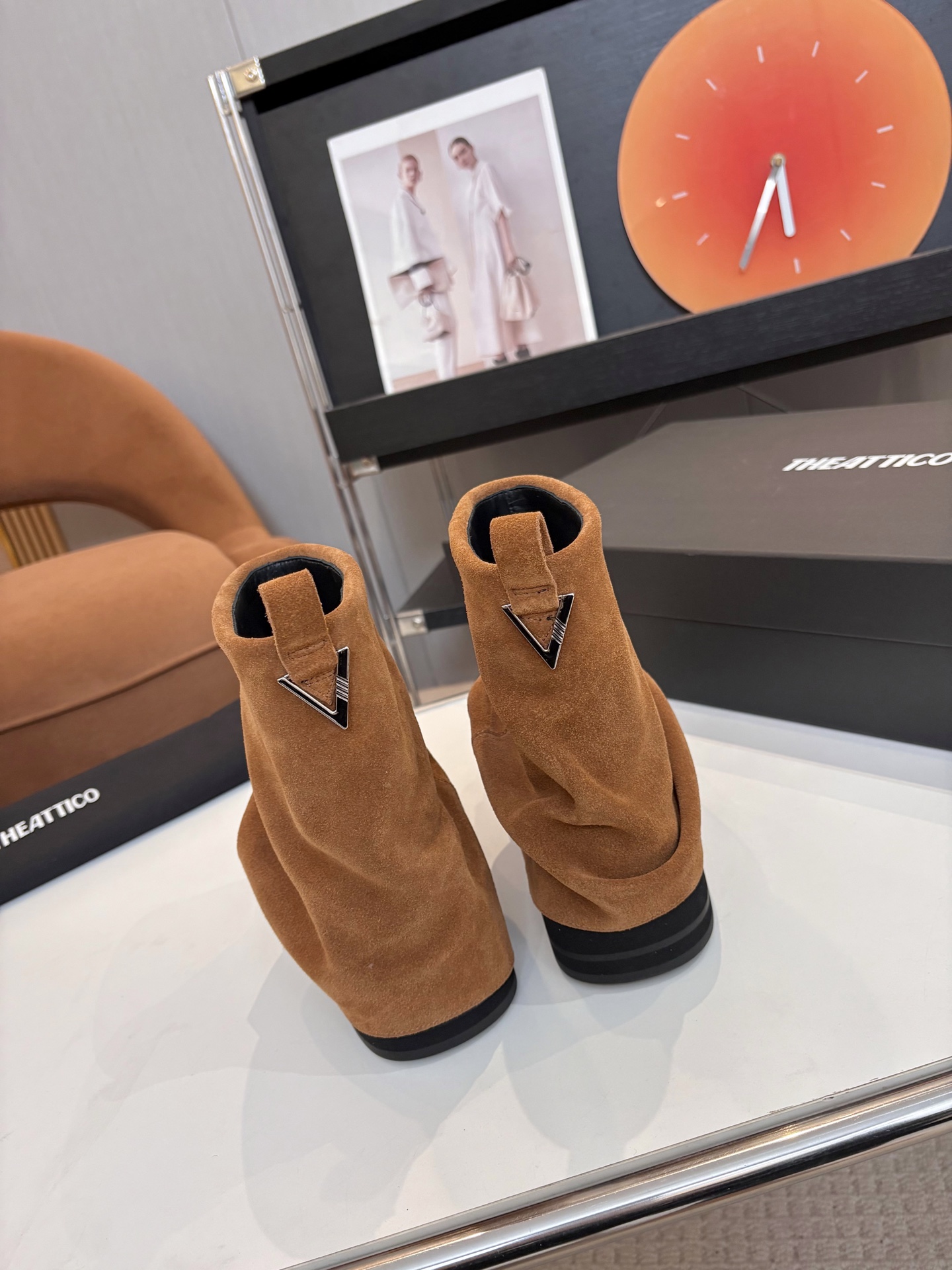 T Design 2025 Autumn/Winter Series Thick Bottom Pants and Boots