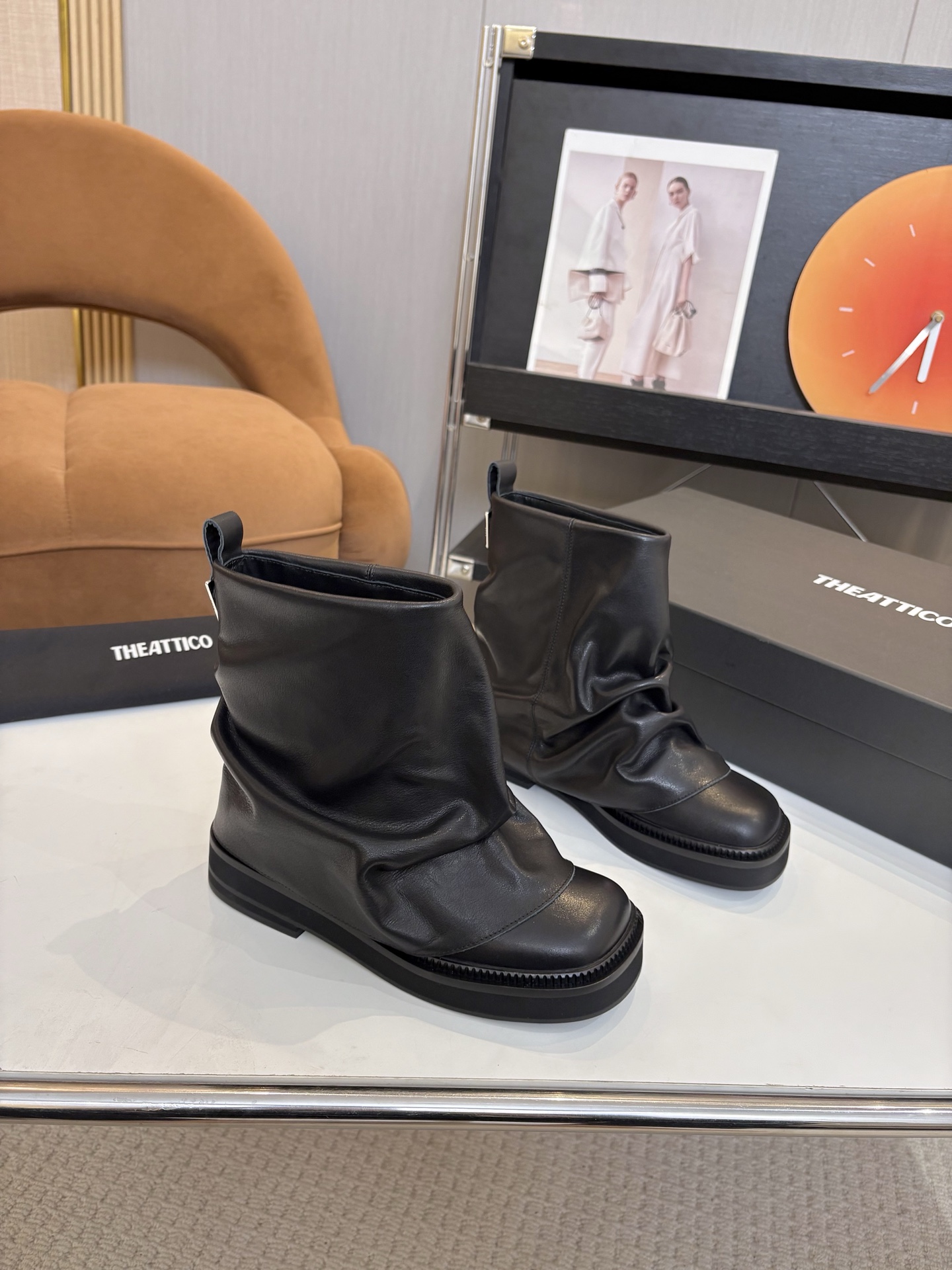 T Design 2025 Autumn/Winter Series Thick Bottom Pants and Boots