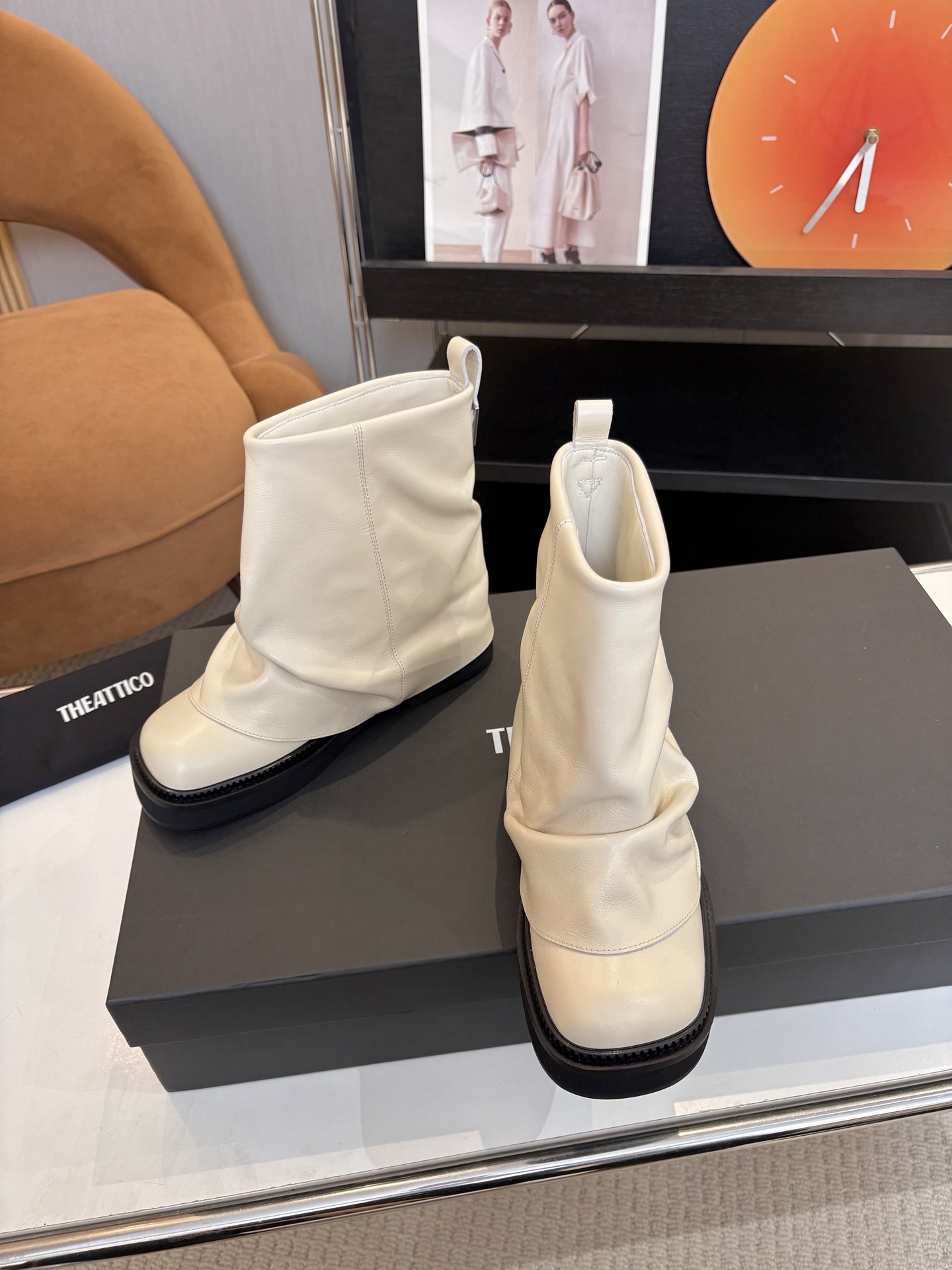 T Design 2025 Autumn/Winter Series Thick Bottom Pants and Boots