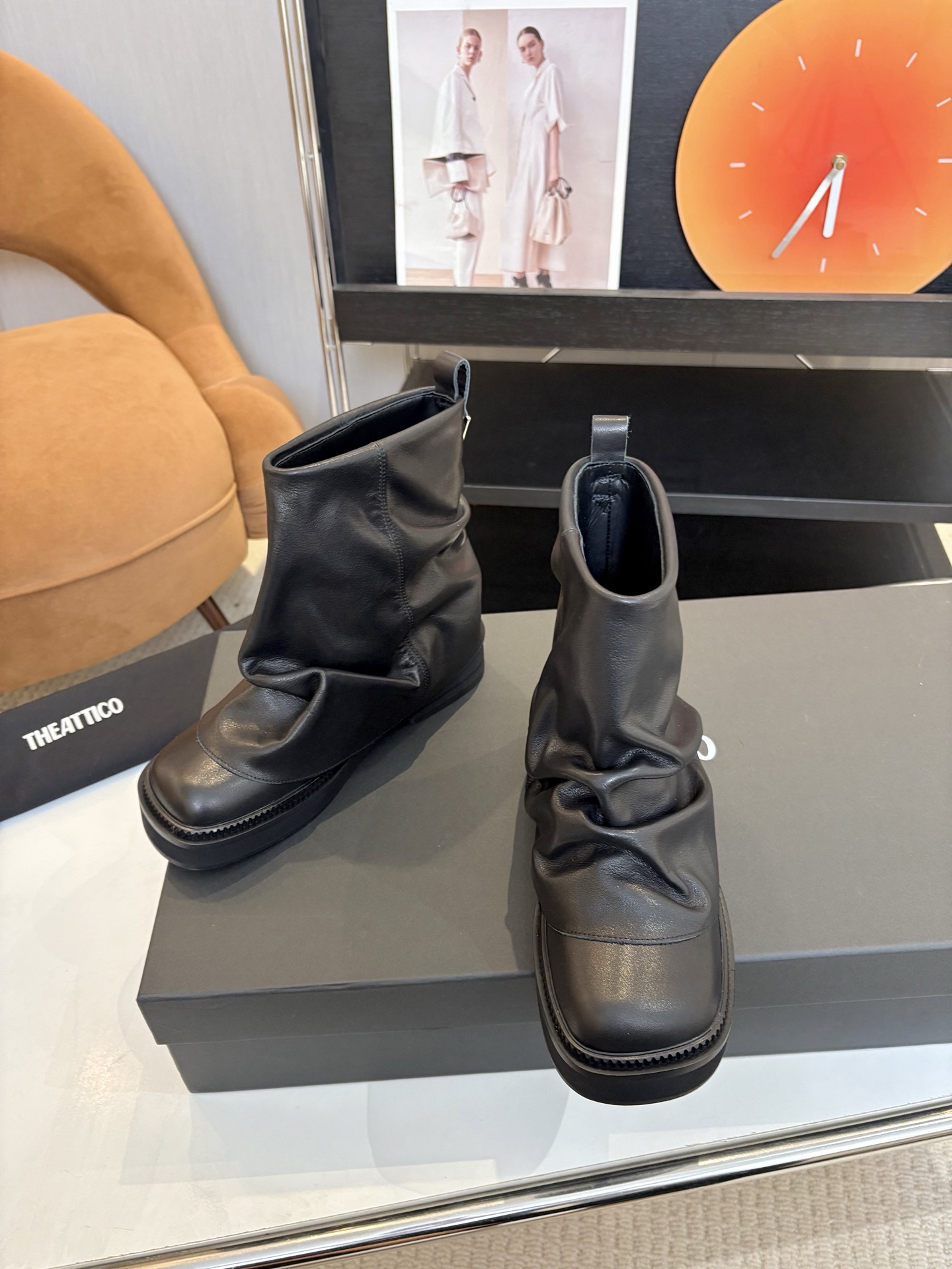 T Design 2025 Autumn/Winter Series Thick Bottom Pants and Boots