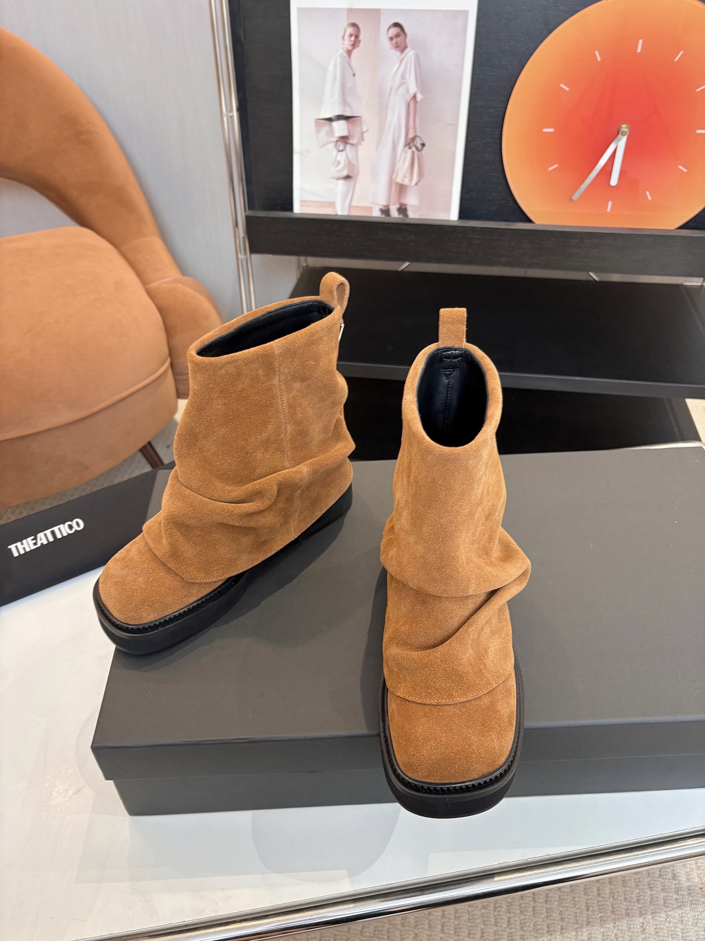 T Design 2025 Autumn/Winter Series Thick Bottom Pants and Boots