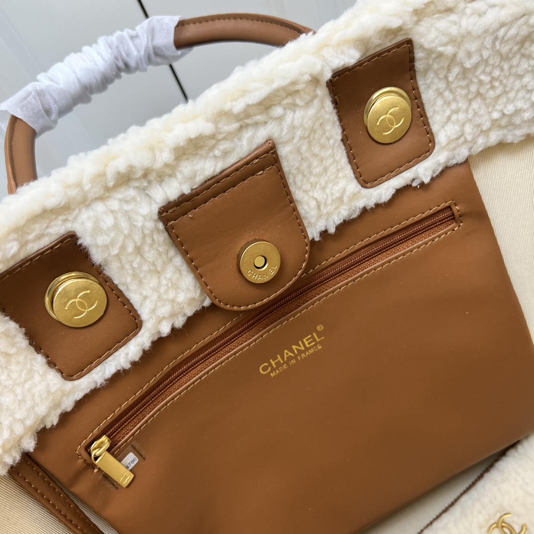 X design women handbag