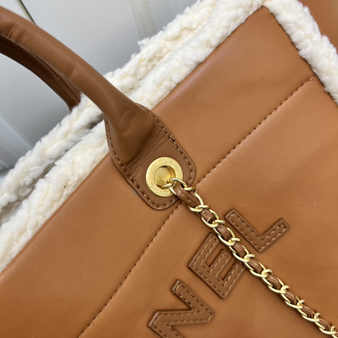 X design women handbag