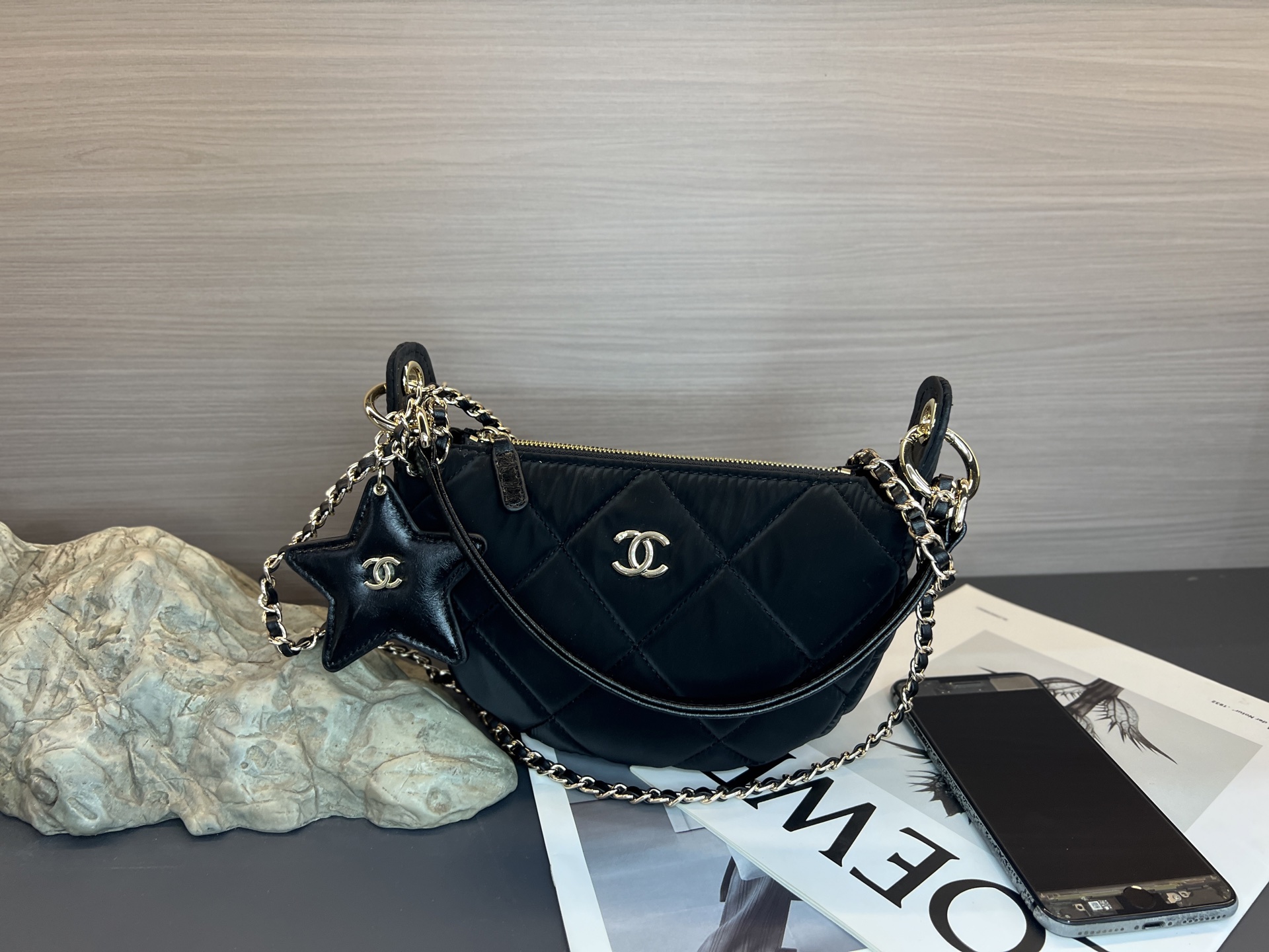 X design women handbag