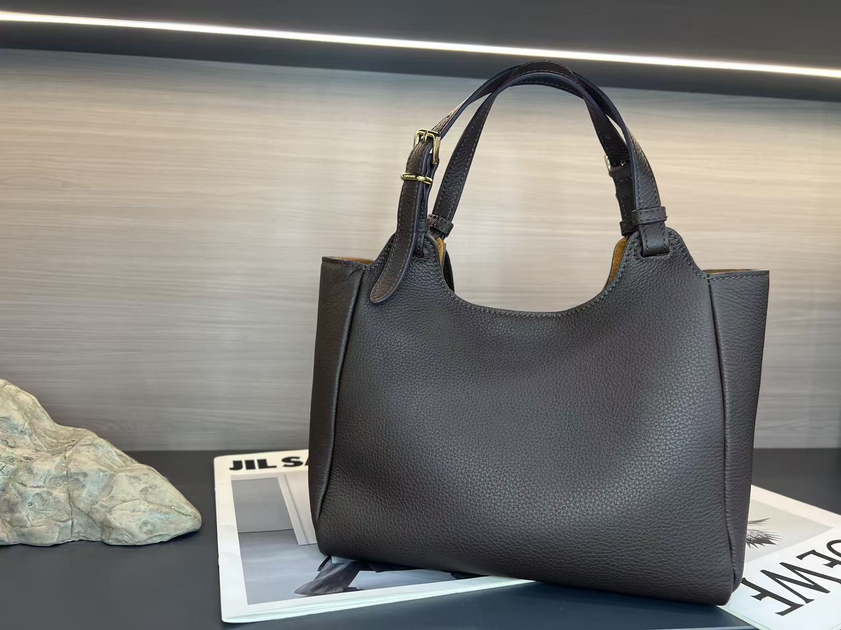 M design women handbag