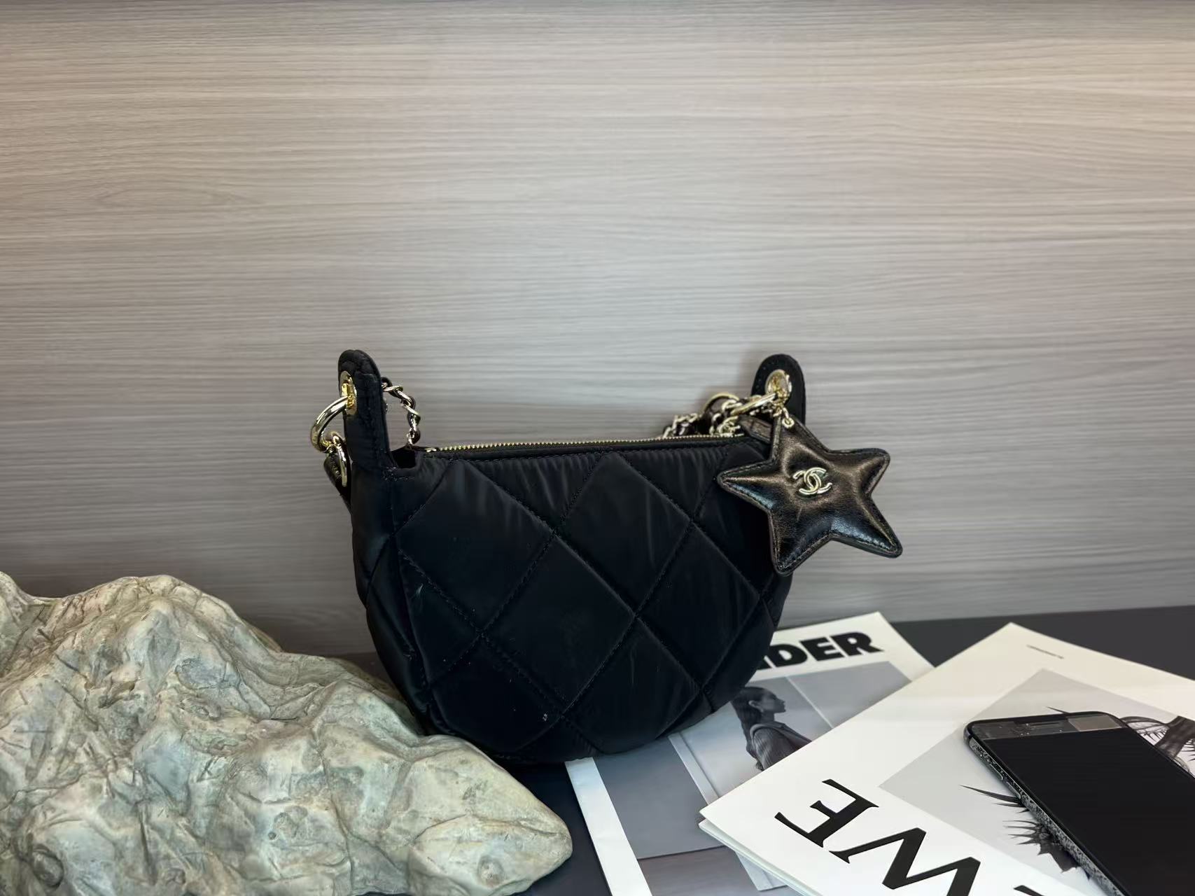 X design women handbag