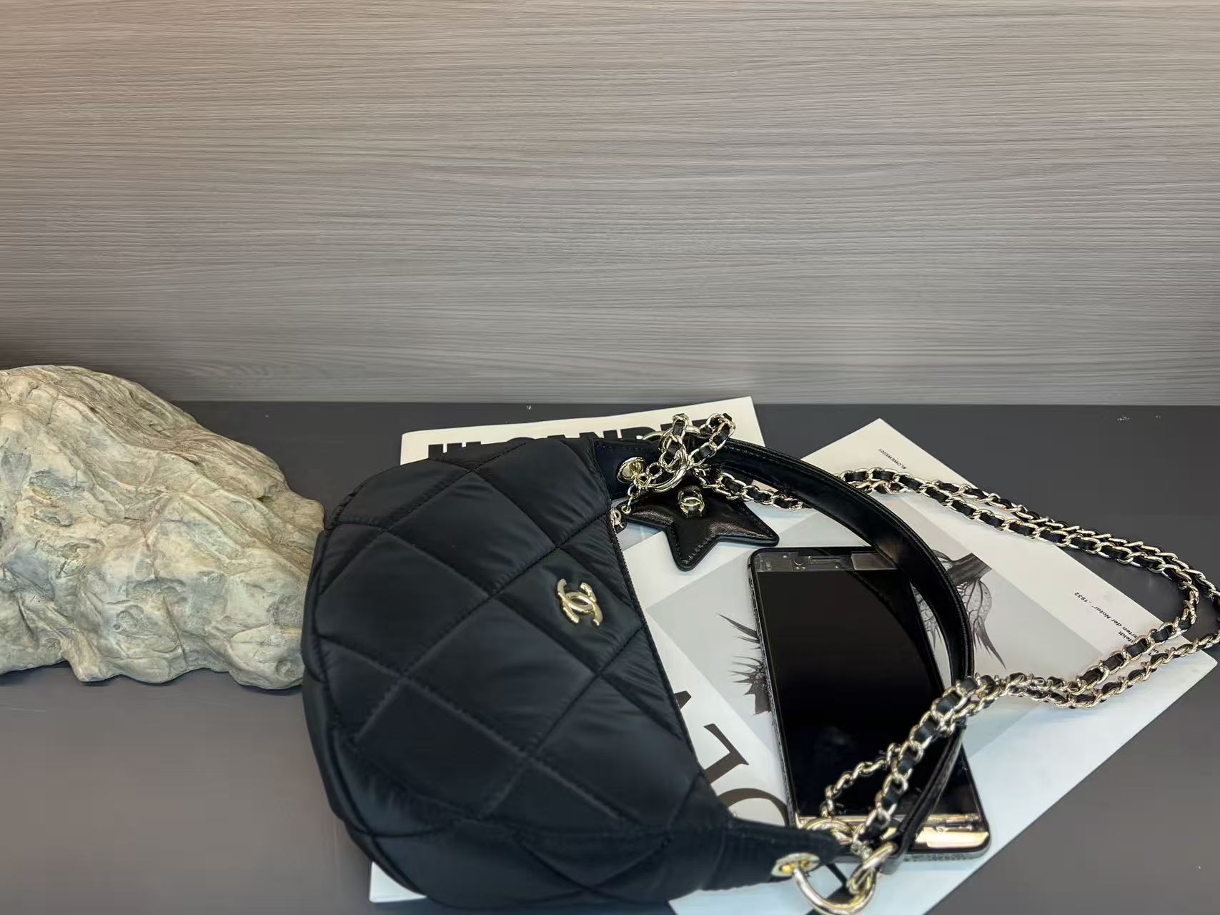 X design women handbag