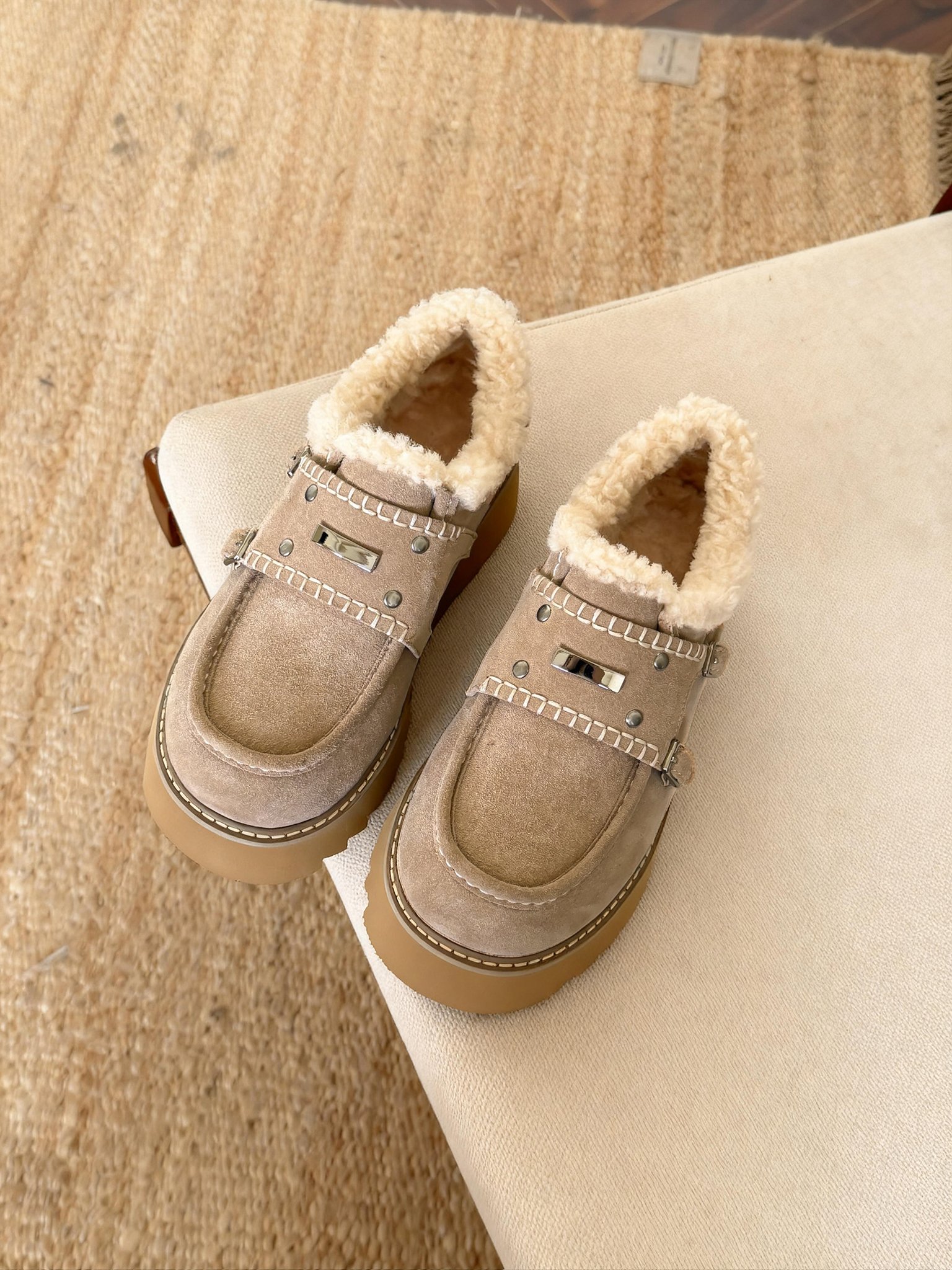 Ugg's new sponge cake thick soled casual retro snow boots