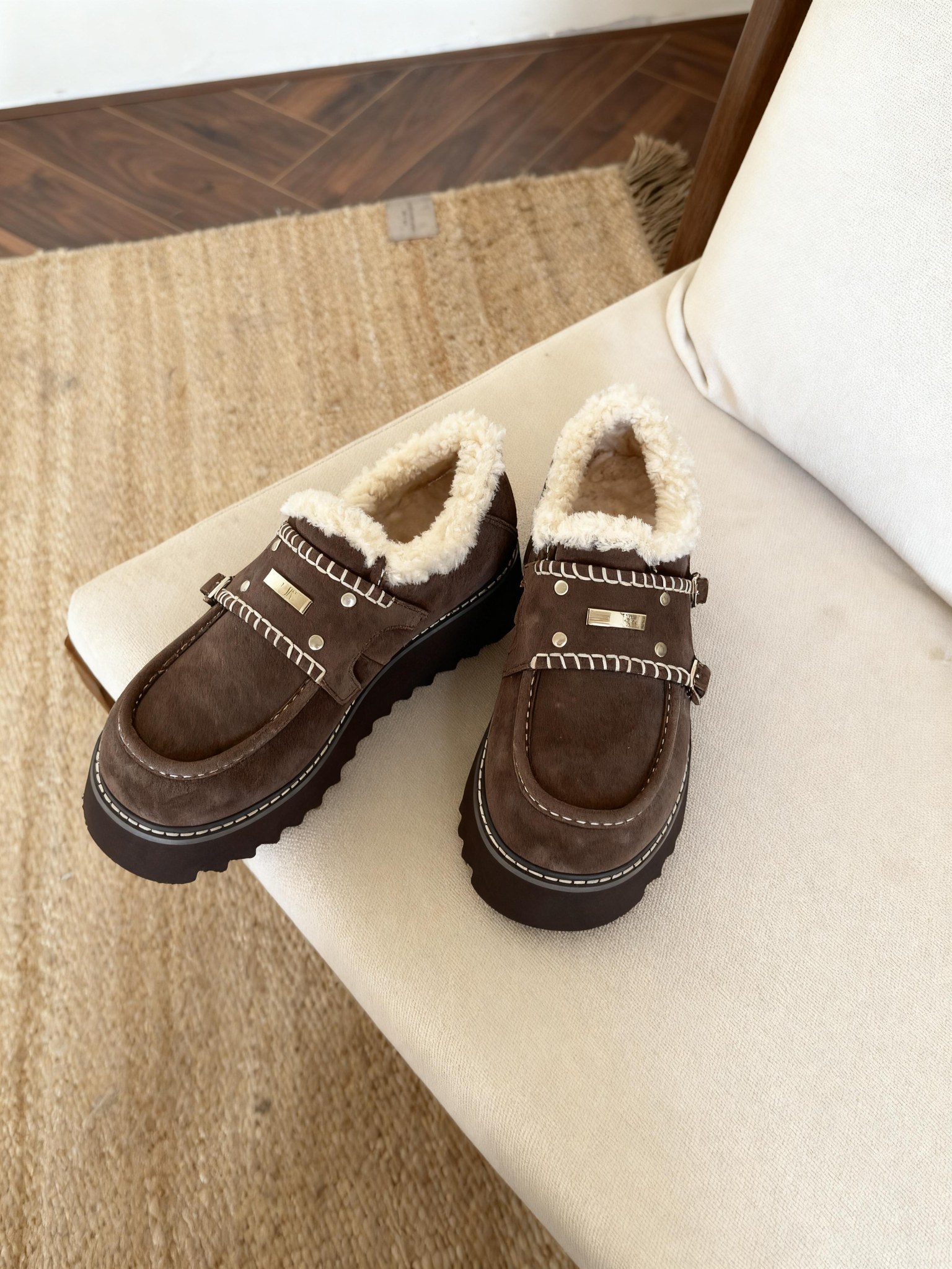 Ugg's new sponge cake thick soled casual retro snow boots
