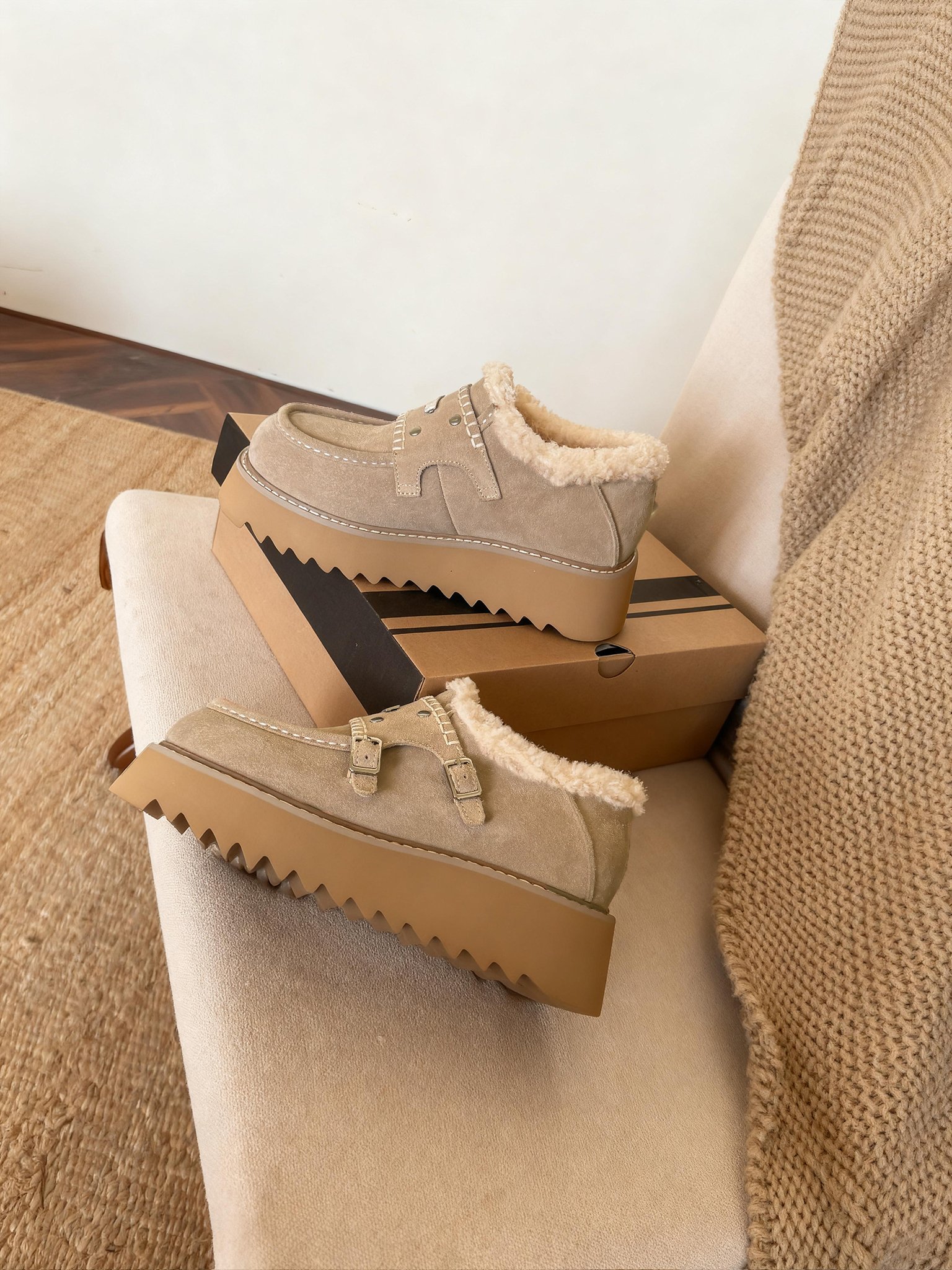 Ugg's new sponge cake thick soled casual retro snow boots