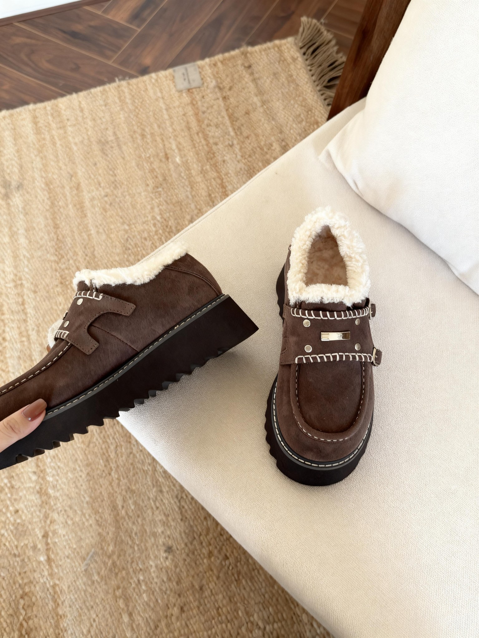 Ugg's new sponge cake thick soled casual retro snow boots