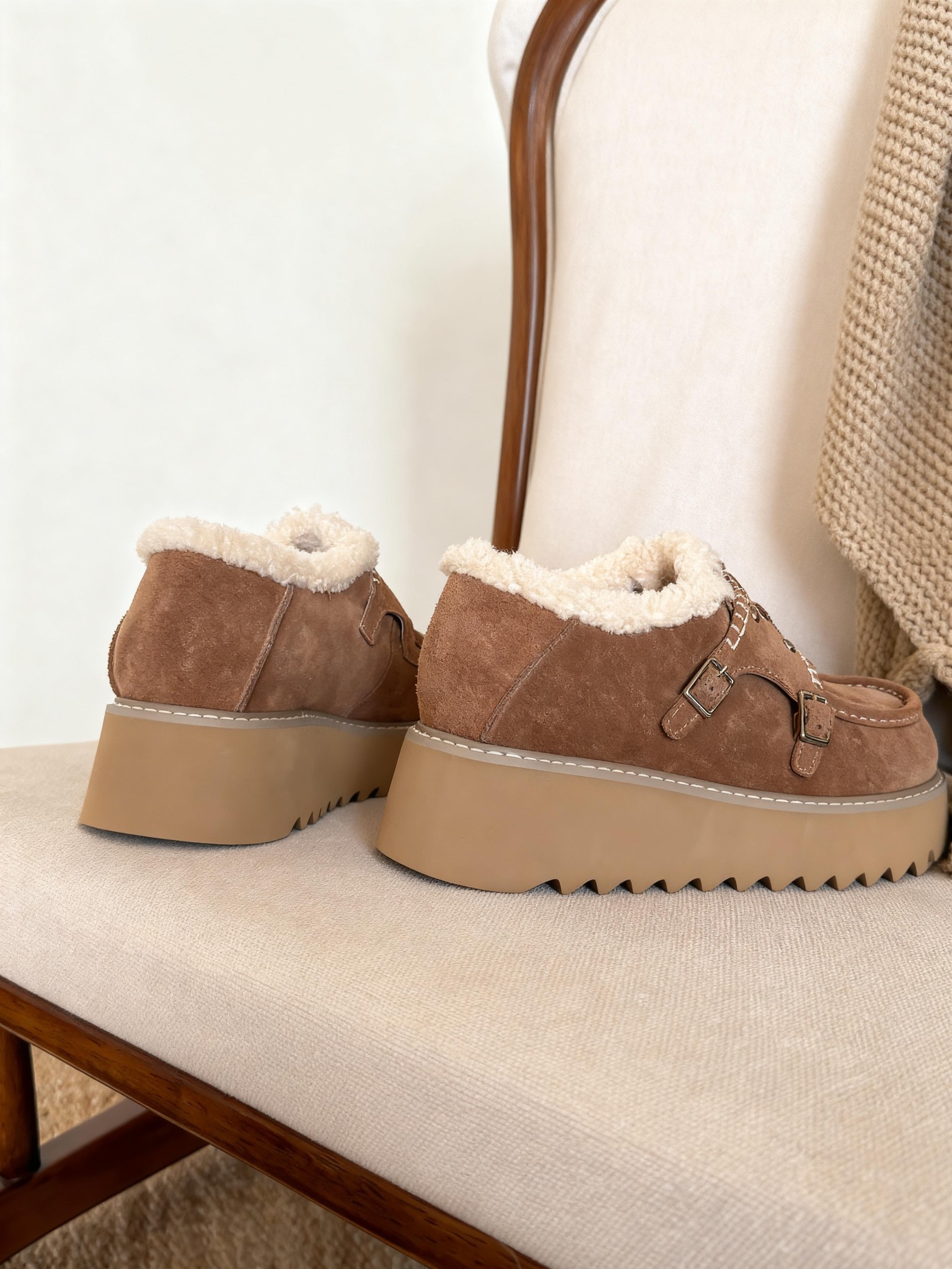 Ugg's new sponge cake thick soled casual retro snow boots
