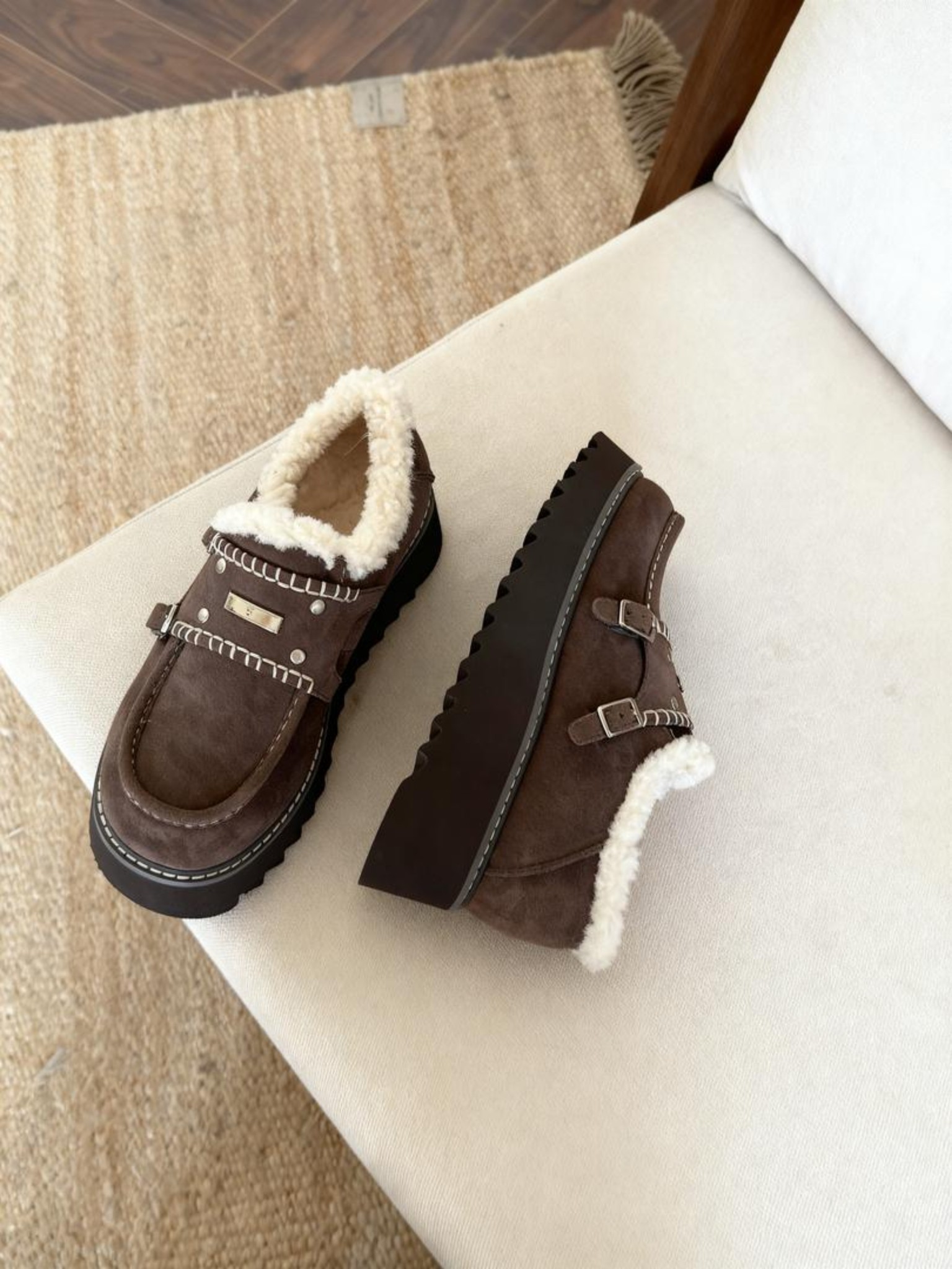 Ugg's new sponge cake thick soled casual retro snow boots