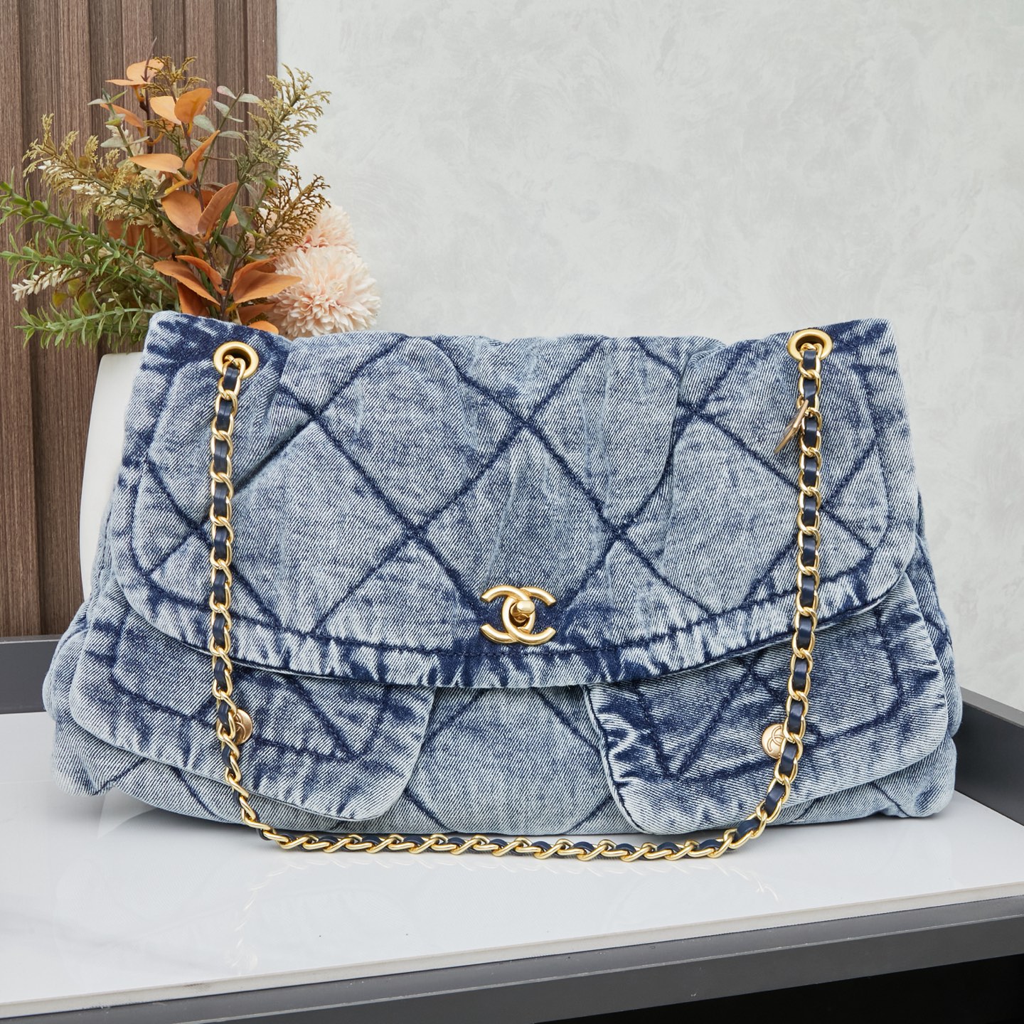 X design women handbag