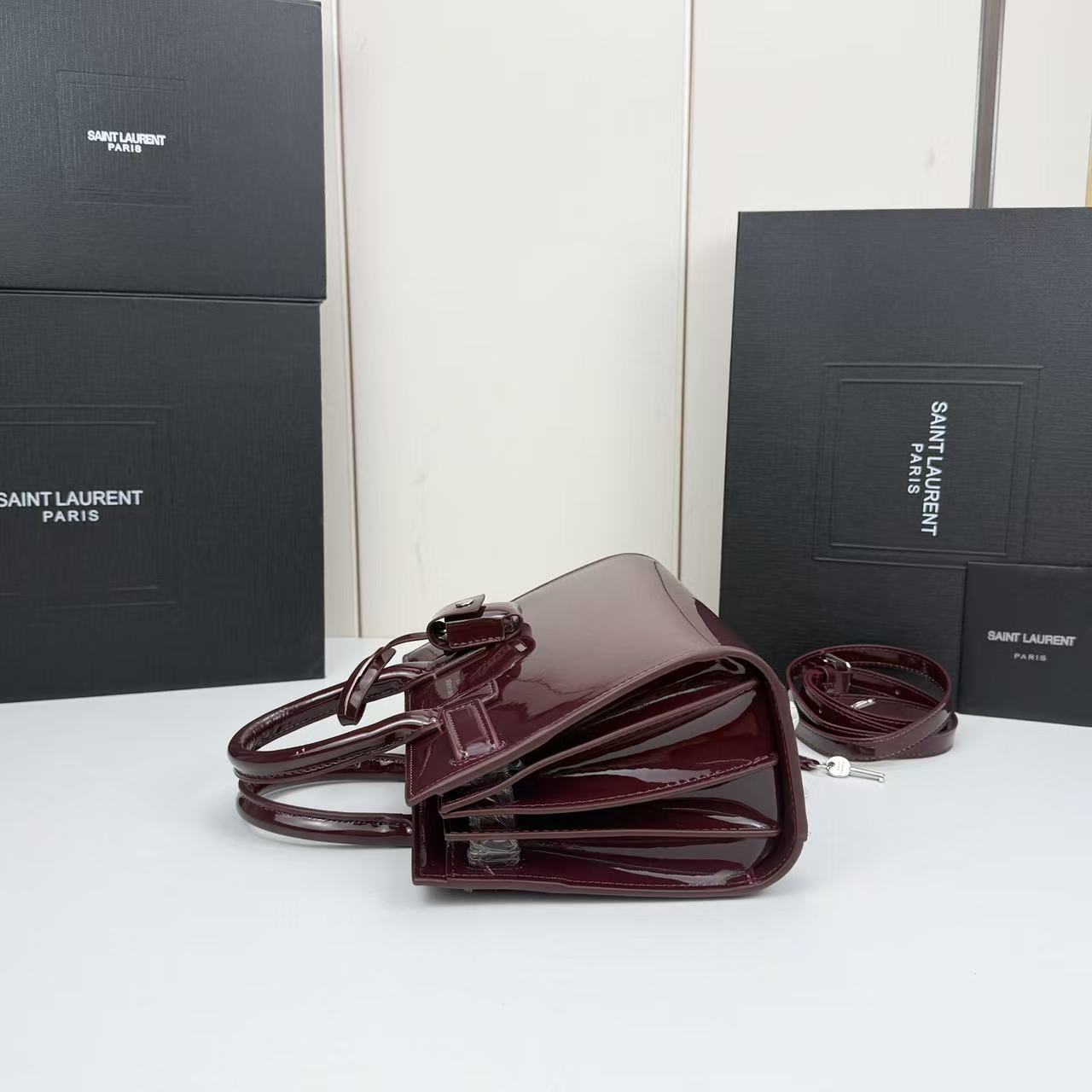 Y design women handbag