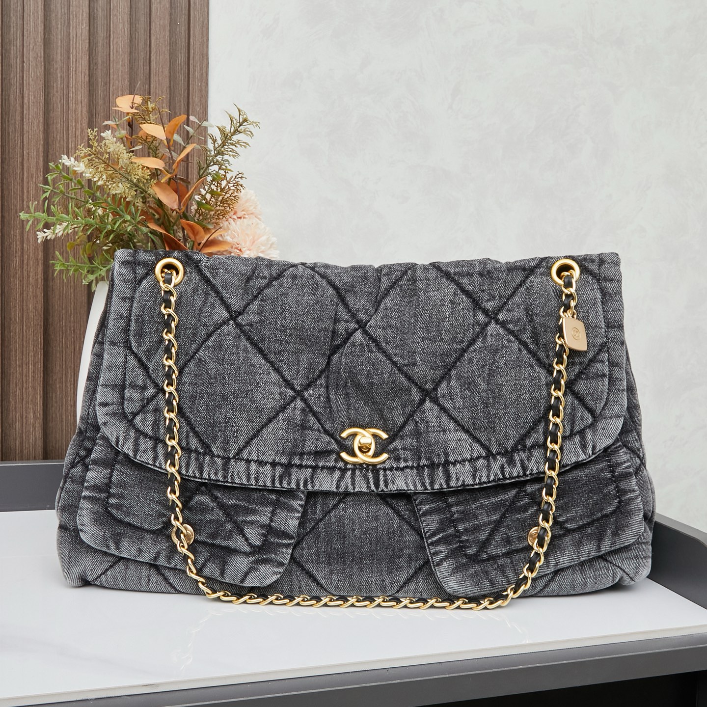 X design women handbag