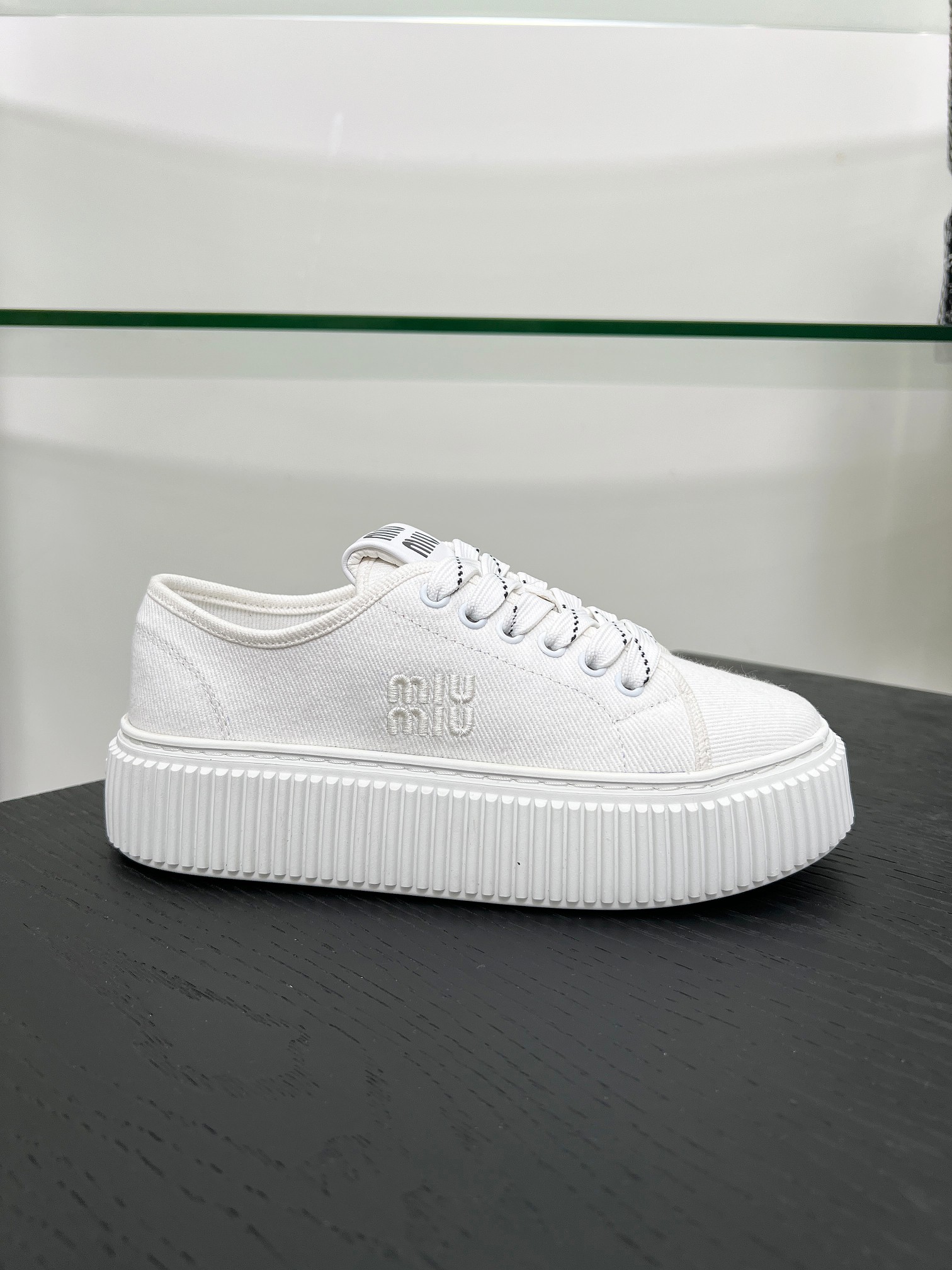 Miu DESIGN SNEAKERS white